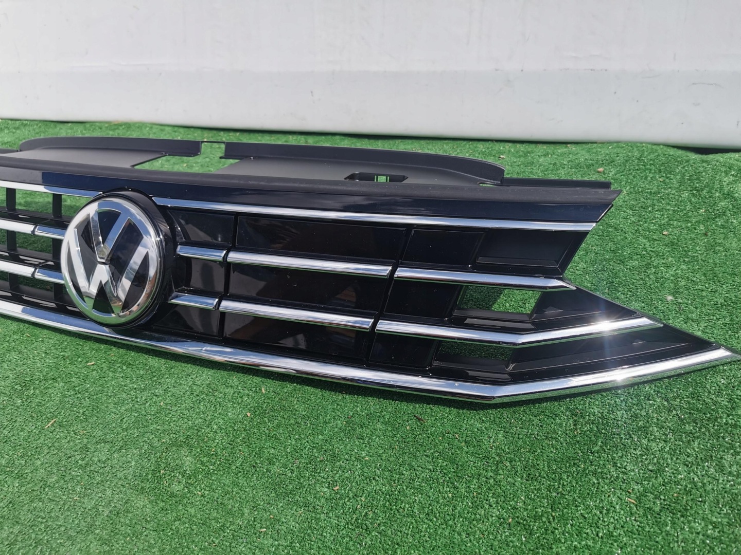 VW Passat B8 Kühlergrill FRONTGRILL Kühlergitter 3G0853479D - Thumbnail 9