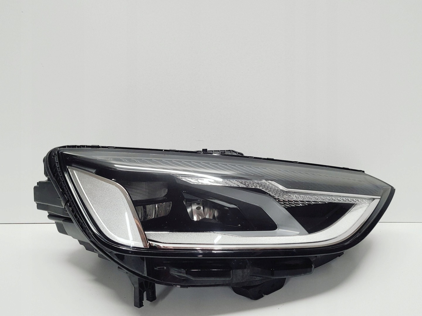 Frontscheinwerfer Audi A4 B9 8W0941012 LED Rechts Scheinwerfer Headlight - Thumbnail 1