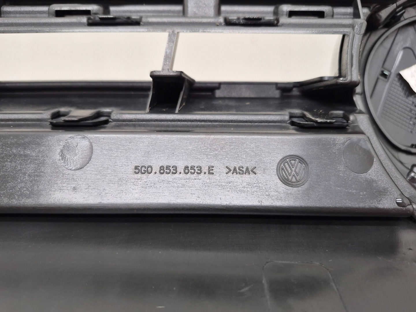 VW Golf V Kühlergrill FRONTGRILL Kühlergitter 5G0853653EV - Thumbnail 9