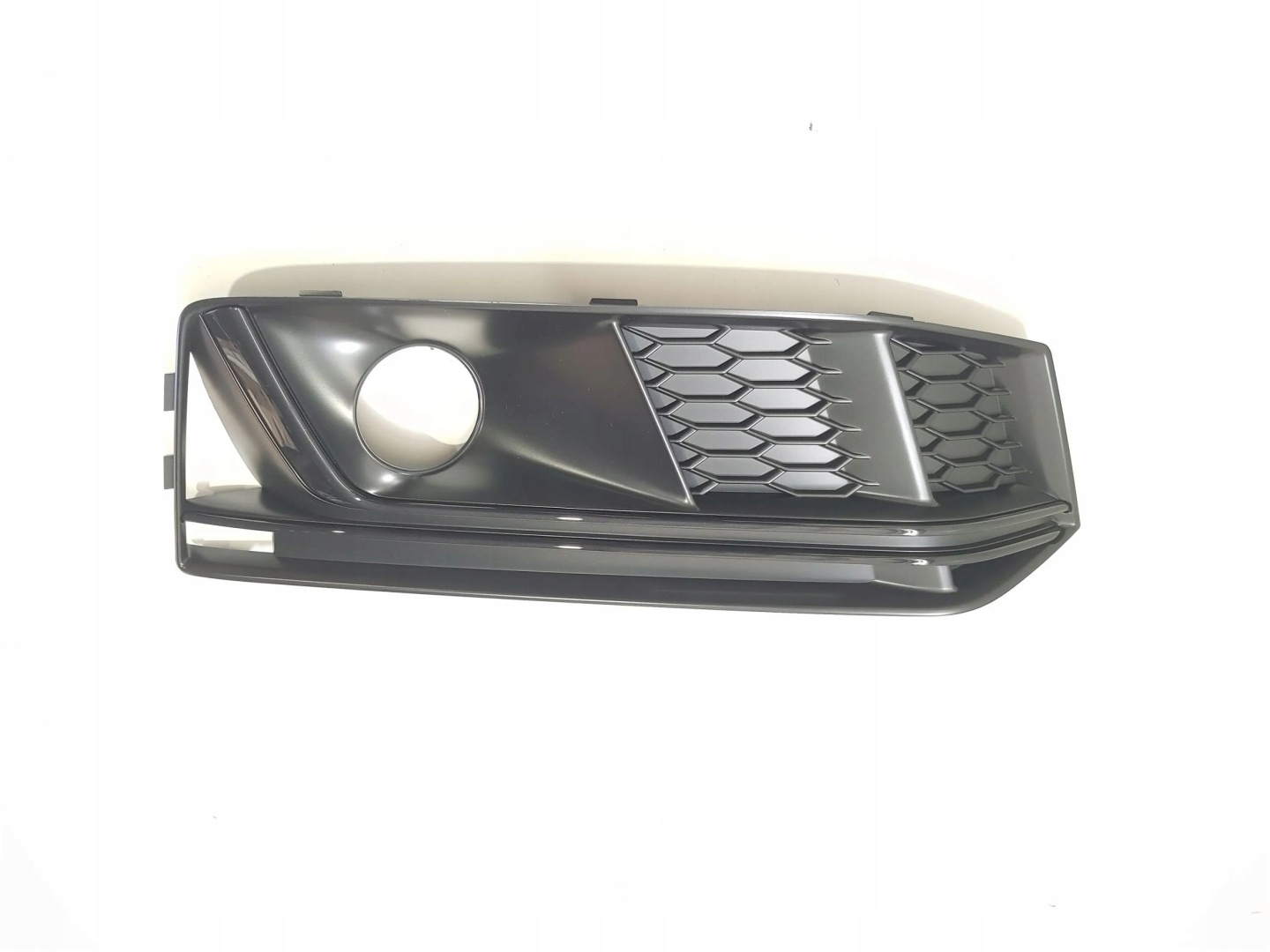 Audi A4 8W0 Kühlergrill FRONTGRILL Kühlergitter 8W0807682G - Thumbnail 1