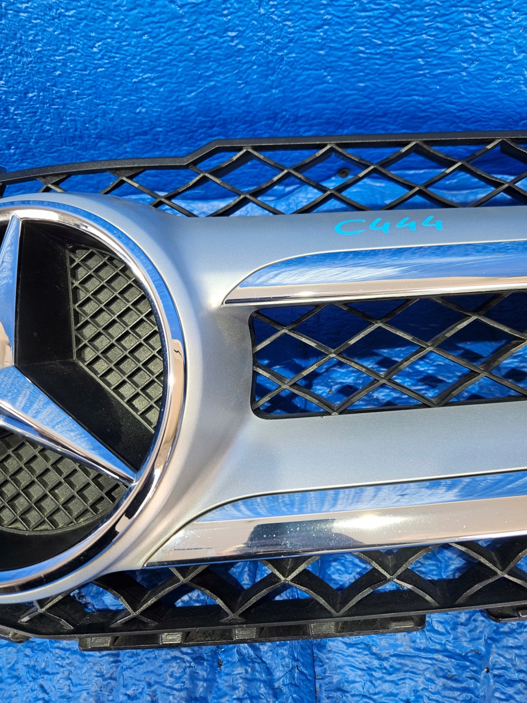 Mercedes-Benz C-Klasse W204 Kühlergrill FRONTGRILL Kühlergitter A2048802983 - Thumbnail 5