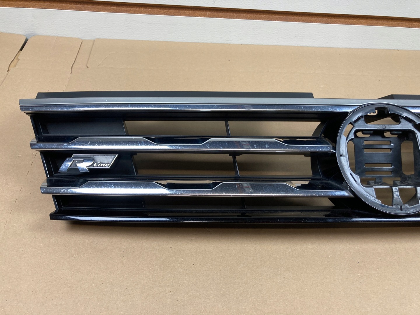 VW Tiguan Kühlergrill FRONTGRILL Kühlergitter 5NN853653B - Thumbnail 2