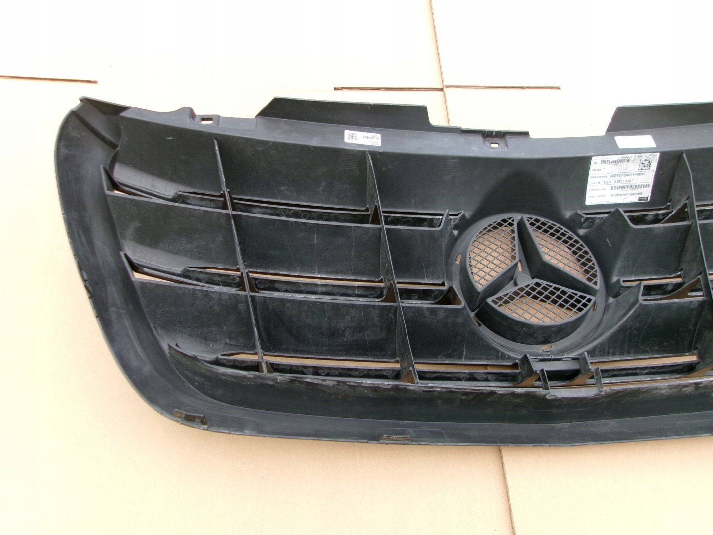 Mercedes-Benz Sprinter W910 Kühlergrill FRONTGRILL Kühlergitter A9108852600 - Thumbnail 4