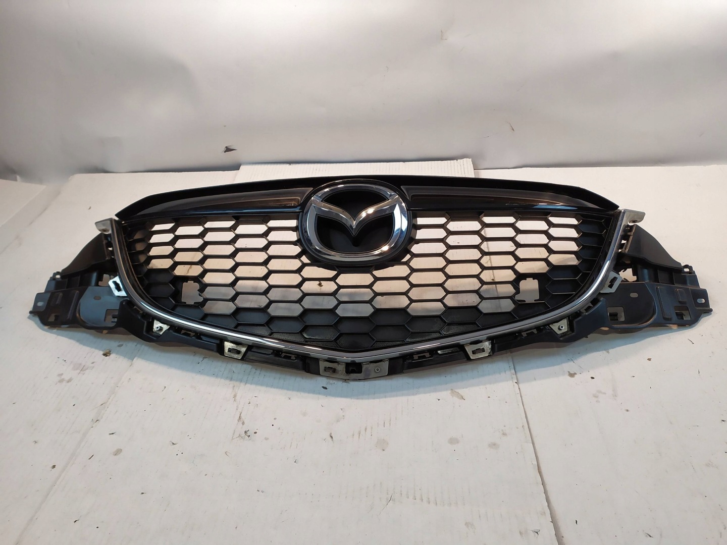 Mazda CX-5 KF Kühlergrill FRONTGRILL Kühlergitter KD4550712 - Thumbnail 1