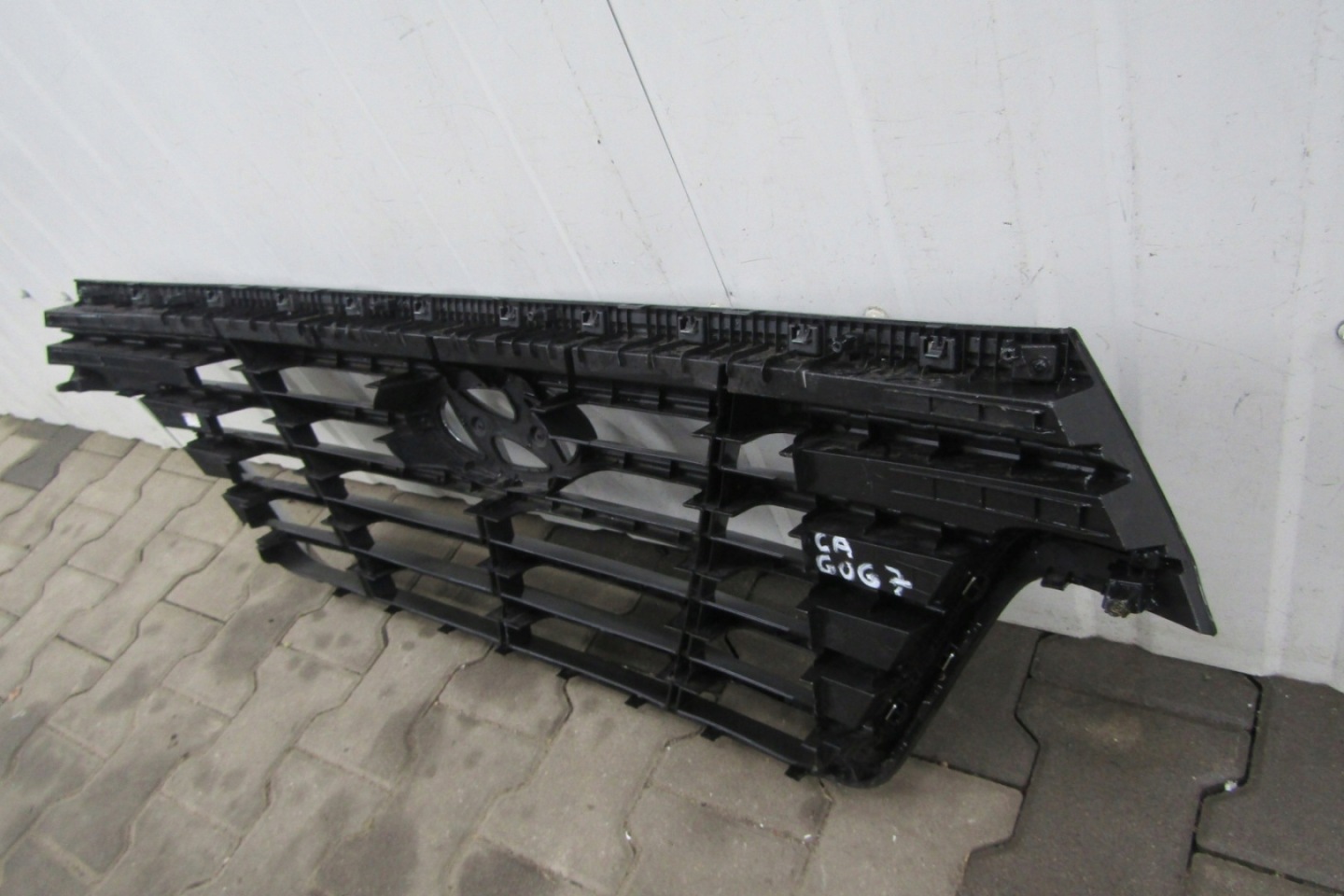 Hyundai H-1 Kühlergrill FRONTGRILL Kühlergitter 865614H700 - Thumbnail 6