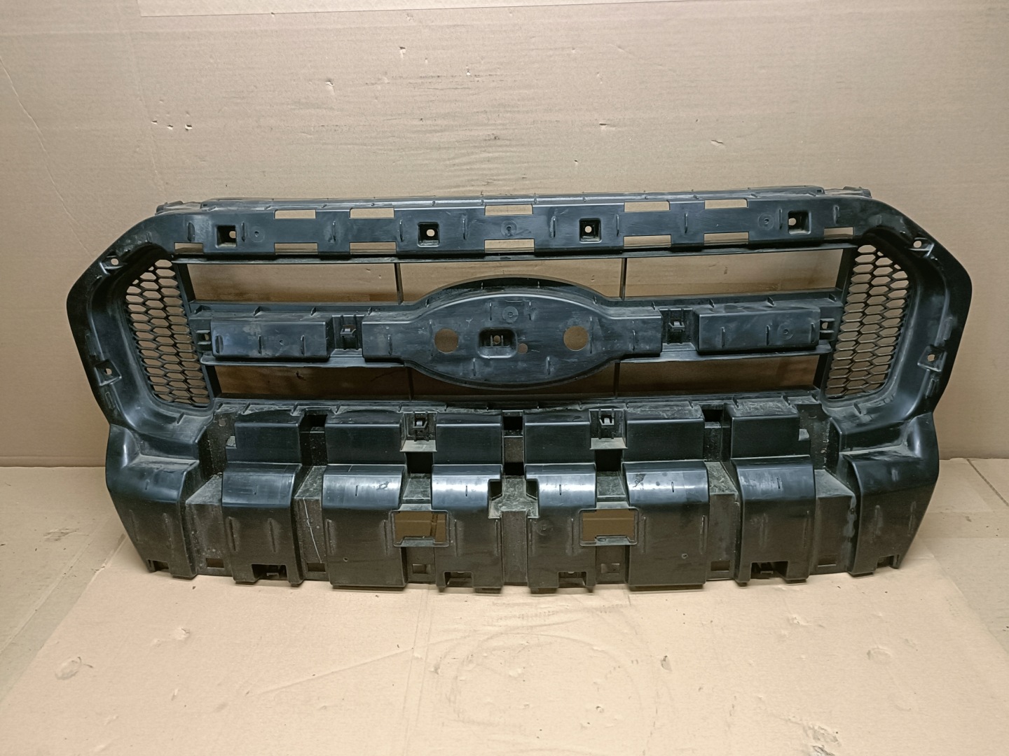 Ford Ranger 4 Mk4 Kühlergrill FRONTGRILL Kühlergitter - Thumbnail 1