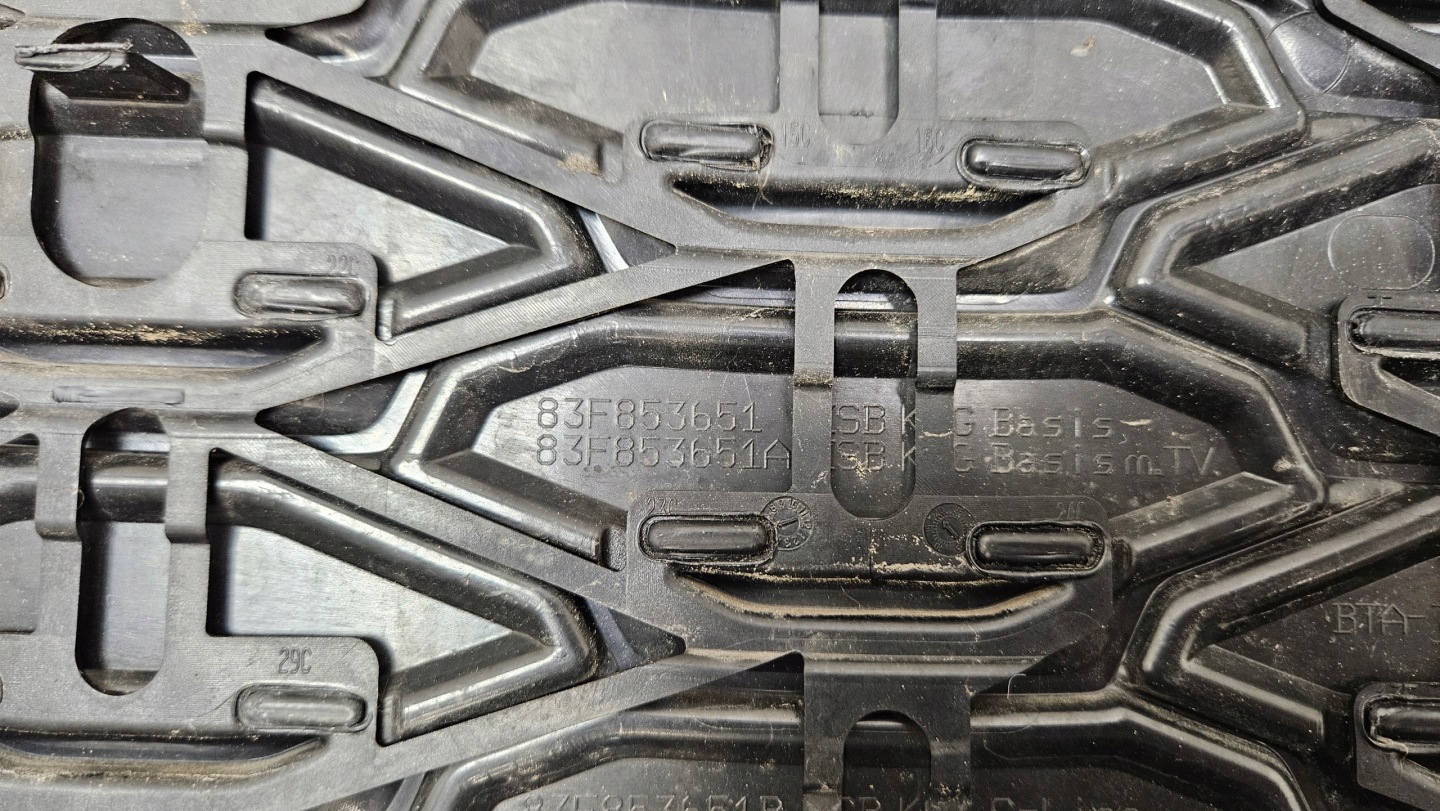 Audi Q3 Kühlergrill FRONTGRILL Kühlergitter 83F853651A - Thumbnail 9