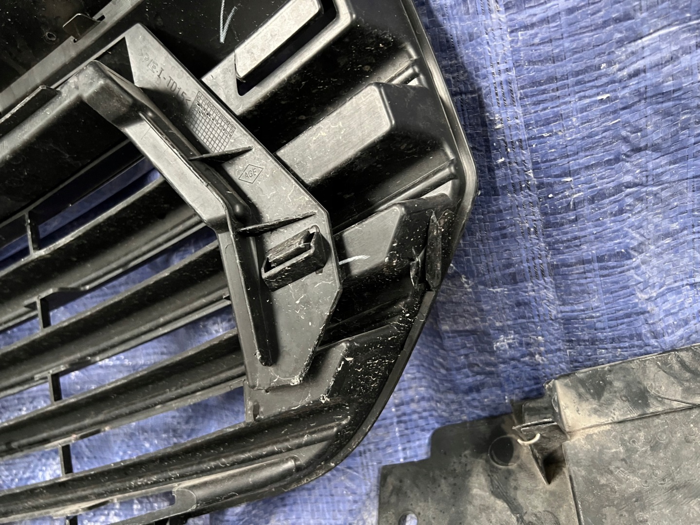 Opel Vivaro C Kühlergrill FRONTGRILL Kühlergitter - Thumbnail 4