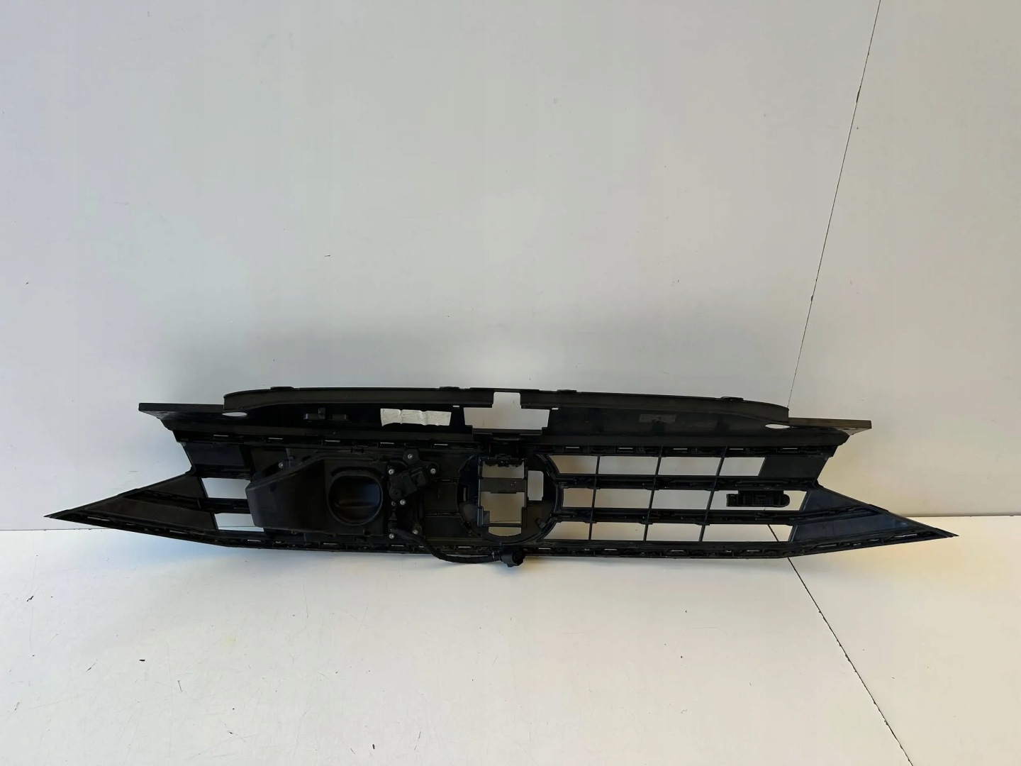 VW Passat B8 Kühlergrill FRONTGRILL Kühlergitter 3G0853651CF - Thumbnail 6