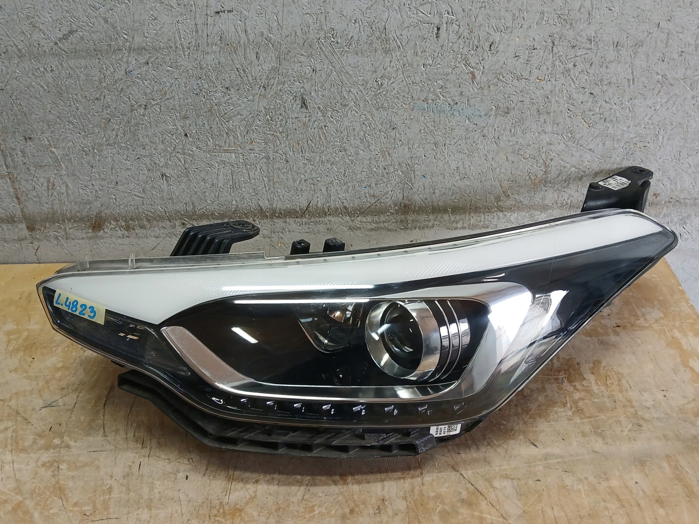 Frontscheinwerfer Hyundai i20 PB 92101C8200 LED Links Scheinwerfer Headlight - Thumbnail 1