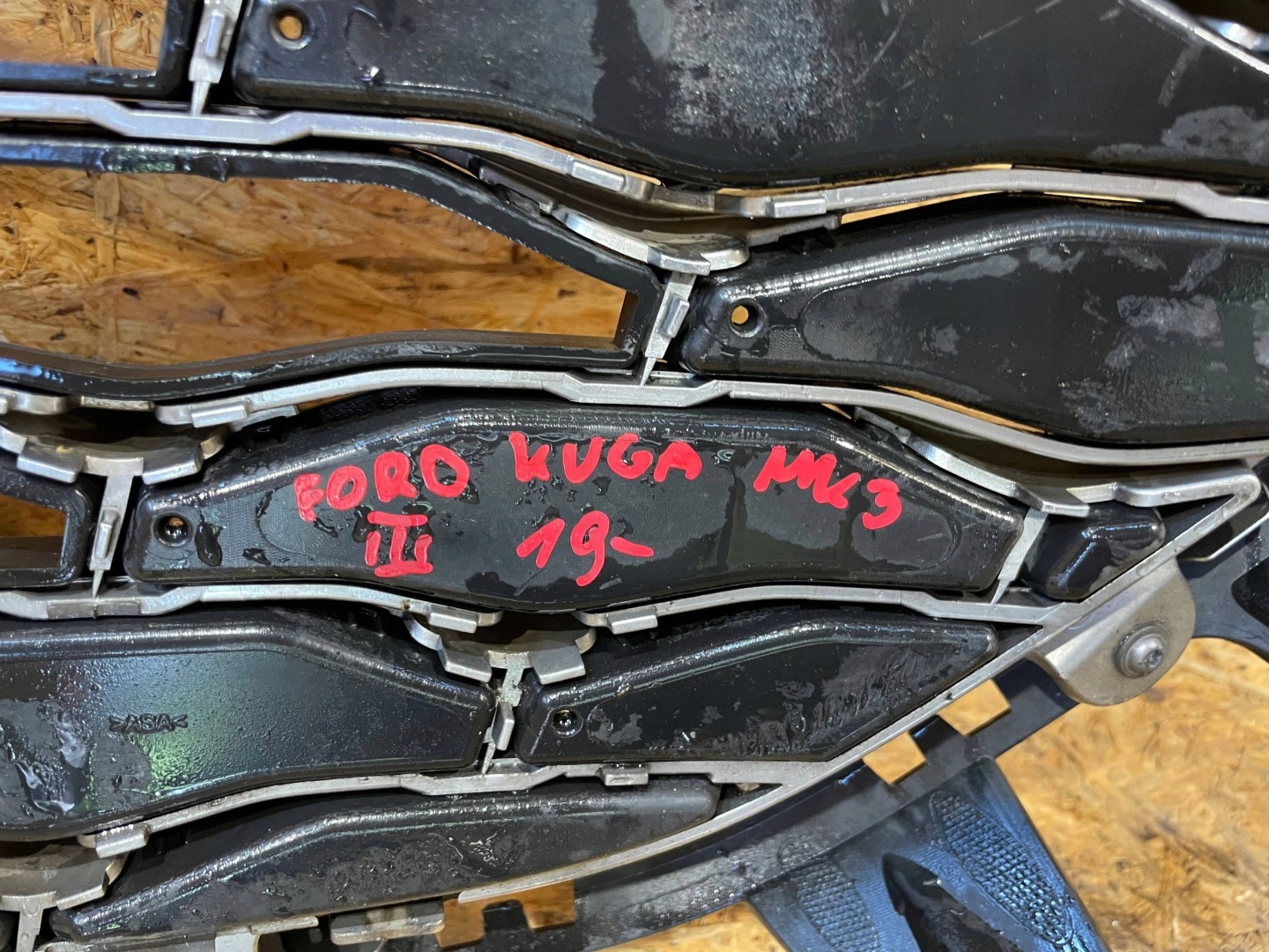 Ford Kuga III Mk3 Kühlergrill FRONTGRILL Kühlergitter LV4B8200VS250 - Thumbnail 10