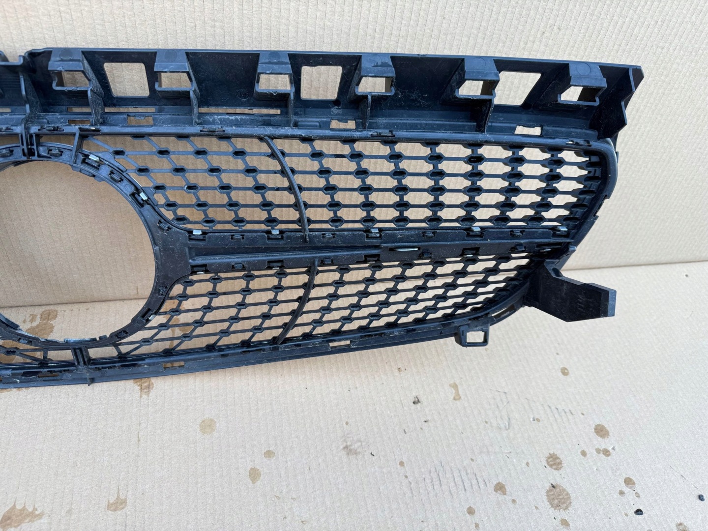 Mercedes-Benz A-Klasse W176 Kühlergrill FRONTGRILL Kühlergitter A1768881160 - Thumbnail 6