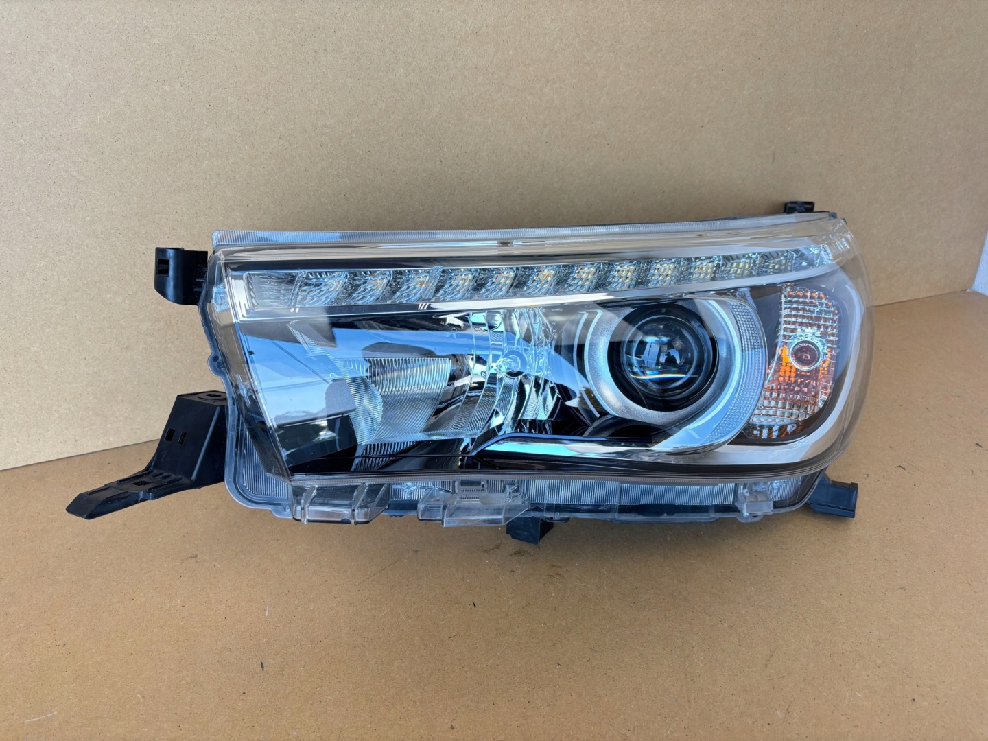 Frontscheinwerfer Toyota Hilux AN1P Facelift LED Links Scheinwerfer Headlight - Thumbnail 1