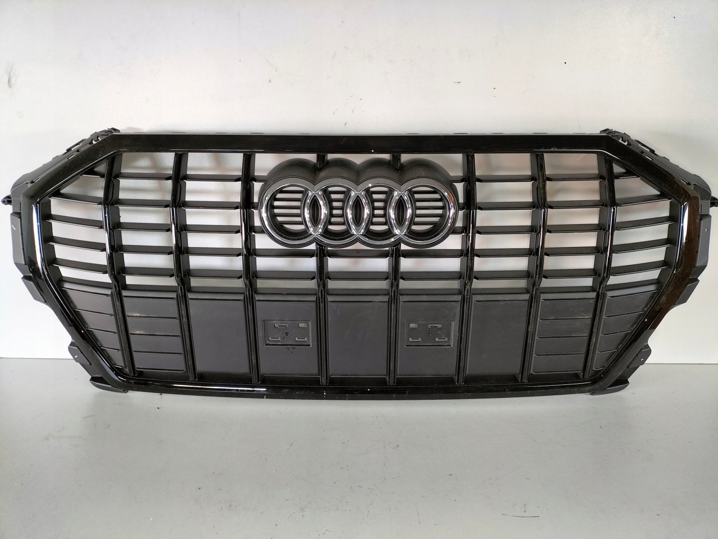 Audi Q3 Kühlergrill FRONTGRILL Kühlergitter 83A853651E - Thumbnail 1