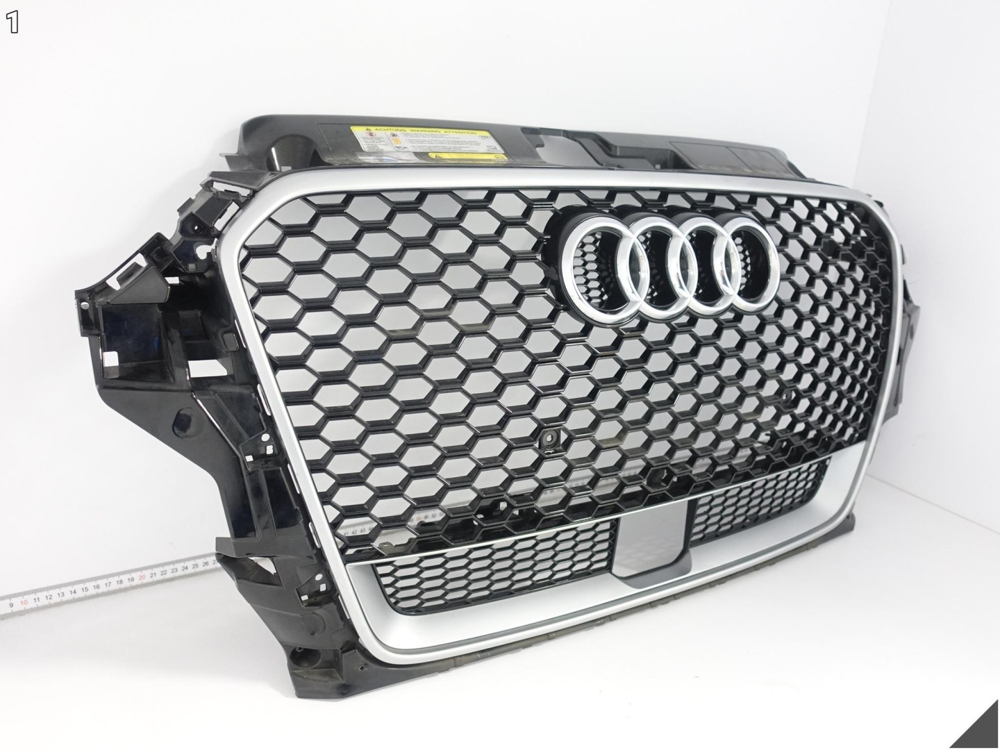 Audi 8V4 Kühlergrill FRONTGRILL Kühlergitter 8V4853651E - Thumbnail 2