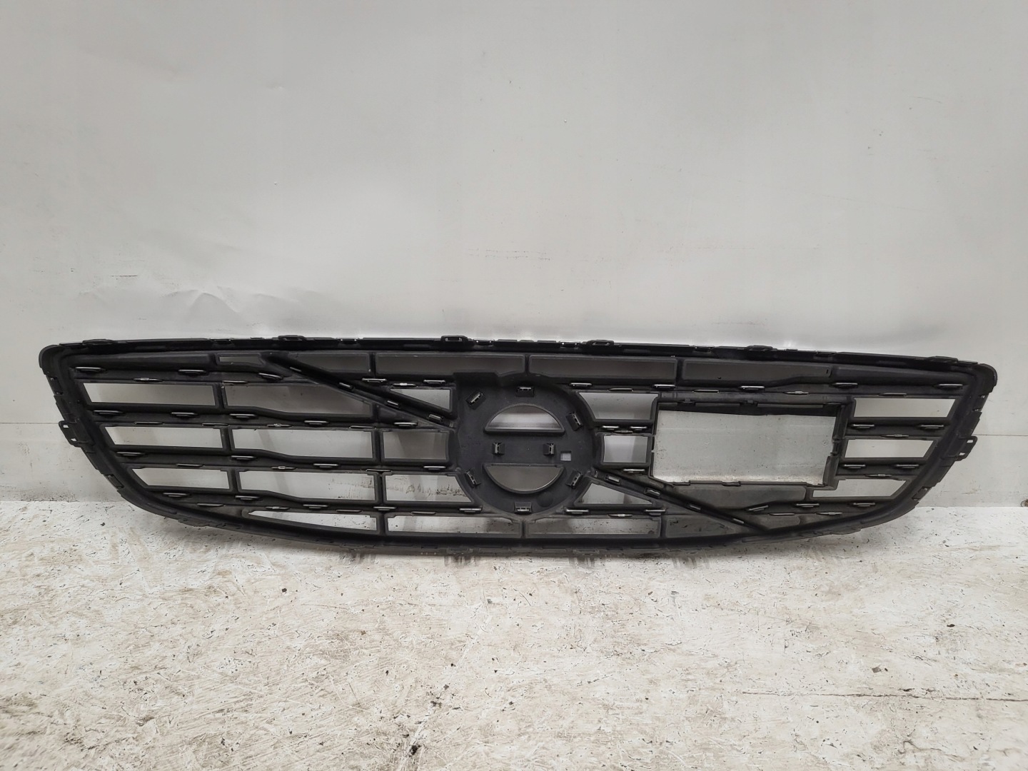 Volvo S70/V70/XC70 V70 Kühlergrill FRONTGRILL Kühlergitter 31383600 - Thumbnail 8