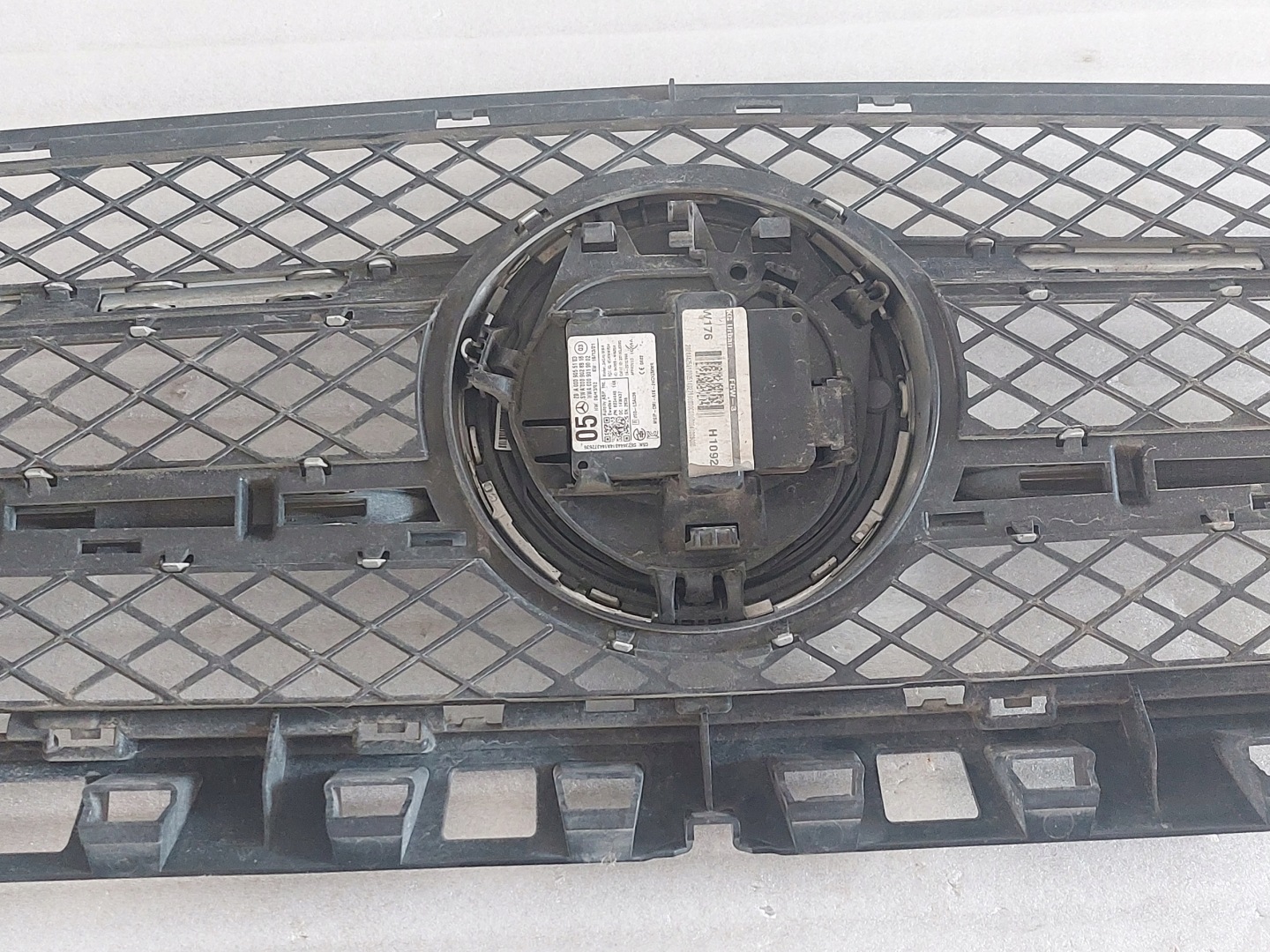 Mercedes-Benz A-Klasse W176 Kühlergrill FRONTGRILL Kühlergitter A1768880260 - Thumbnail 7