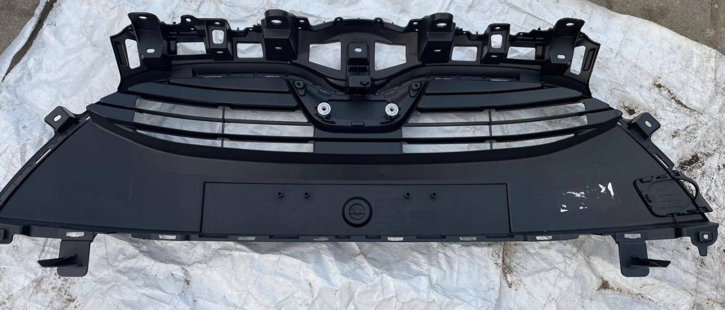 Toyota Yaris I P1 Kühlergrill FRONTGRILL Kühlergitter 531010DG60 - Thumbnail 2