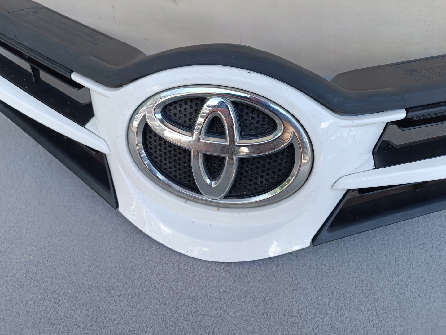 Toyota Auris E150 Kühlergrill FRONTGRILL Kühlergitter - Thumbnail 6