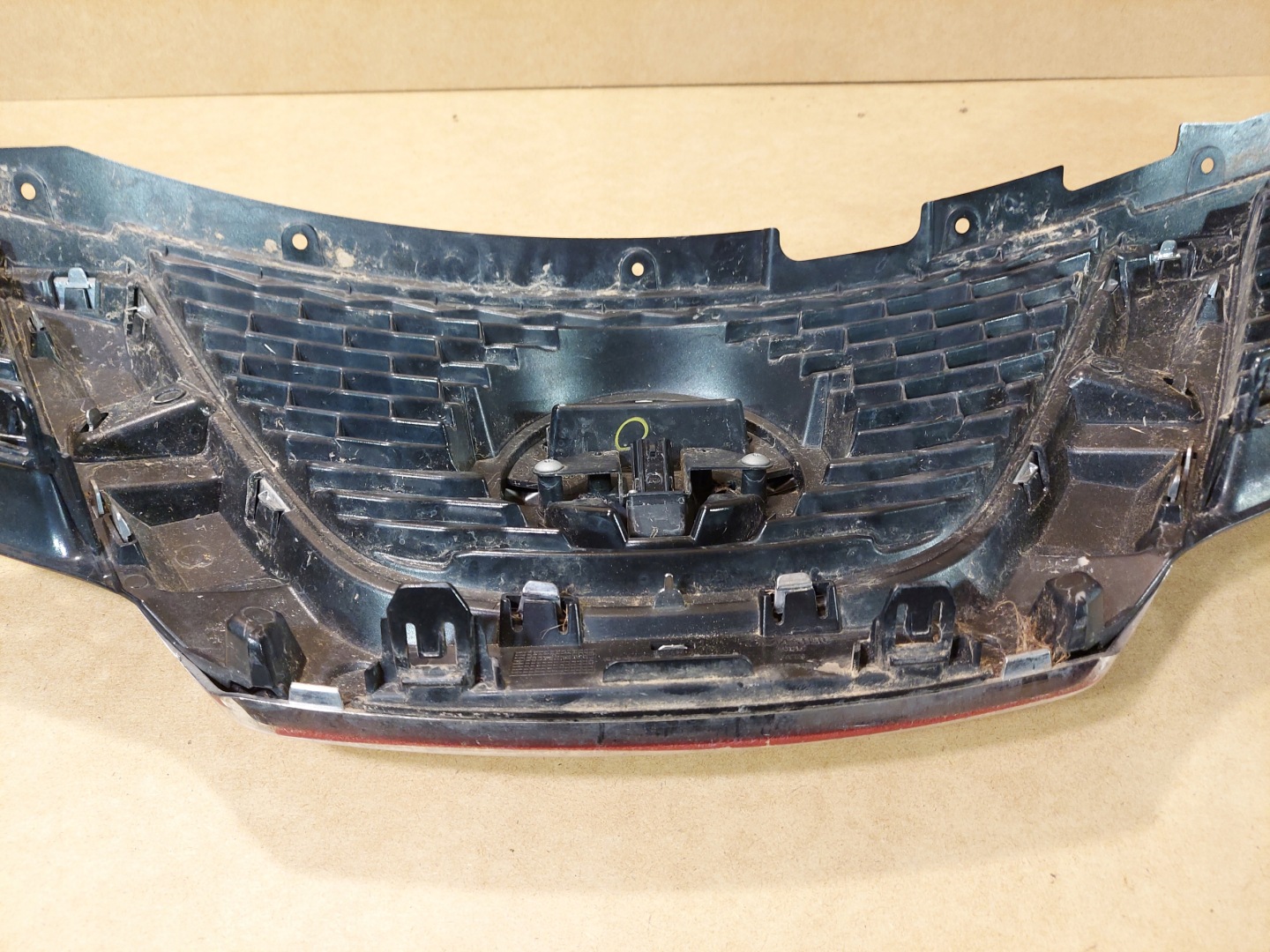 Nissan Qashqai J11 Kühlergrill FRONTGRILL Kühlergitter 623124EA0D - Thumbnail 8