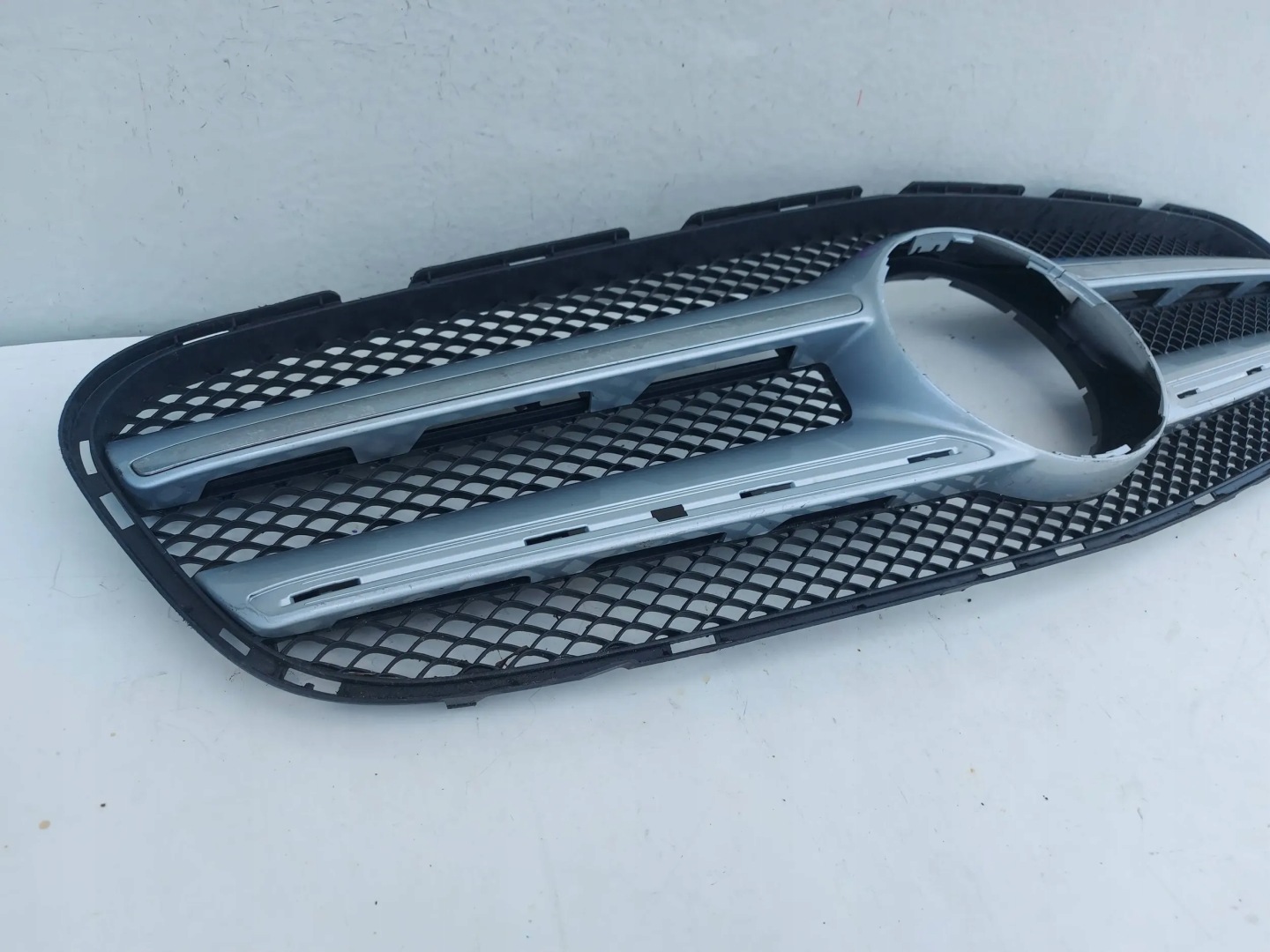 Mercedes-Benz GLA W156 Kühlergrill FRONTGRILL Kühlergitter A1568880260 - Thumbnail 7