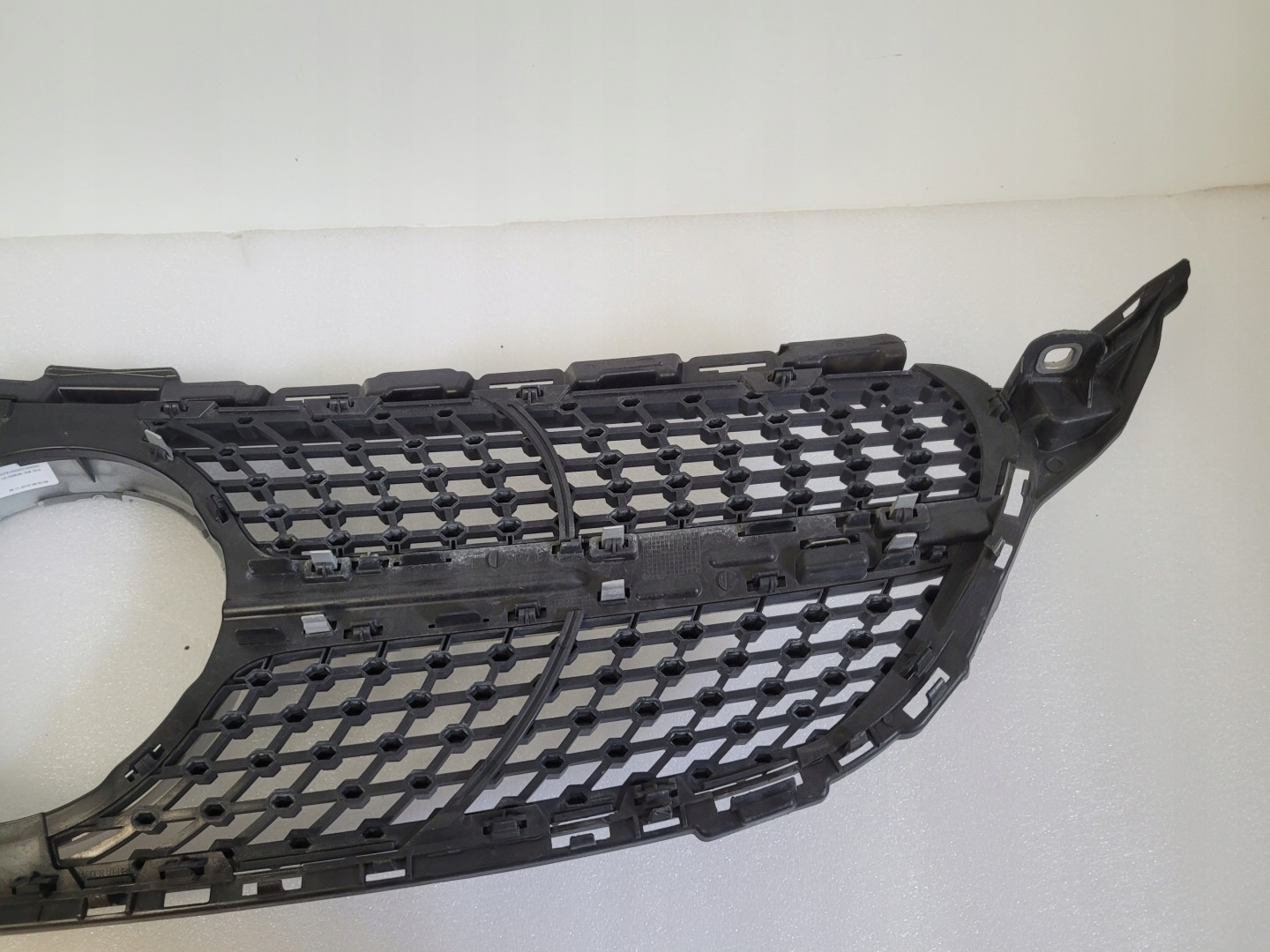 Mercedes-Benz C-Klasse W205 Kühlergrill FRONTGRILL Kühlergitter A2058807506 - Thumbnail 9