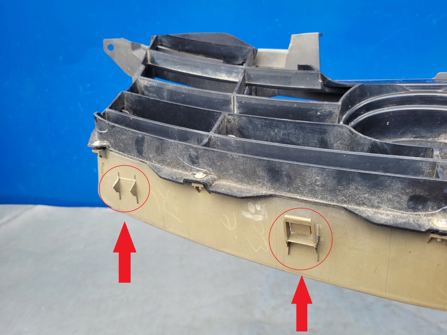 Mazda BT-50 Kühlergrill FRONTGRILL Kühlergitter UR5650712O - Thumbnail 9