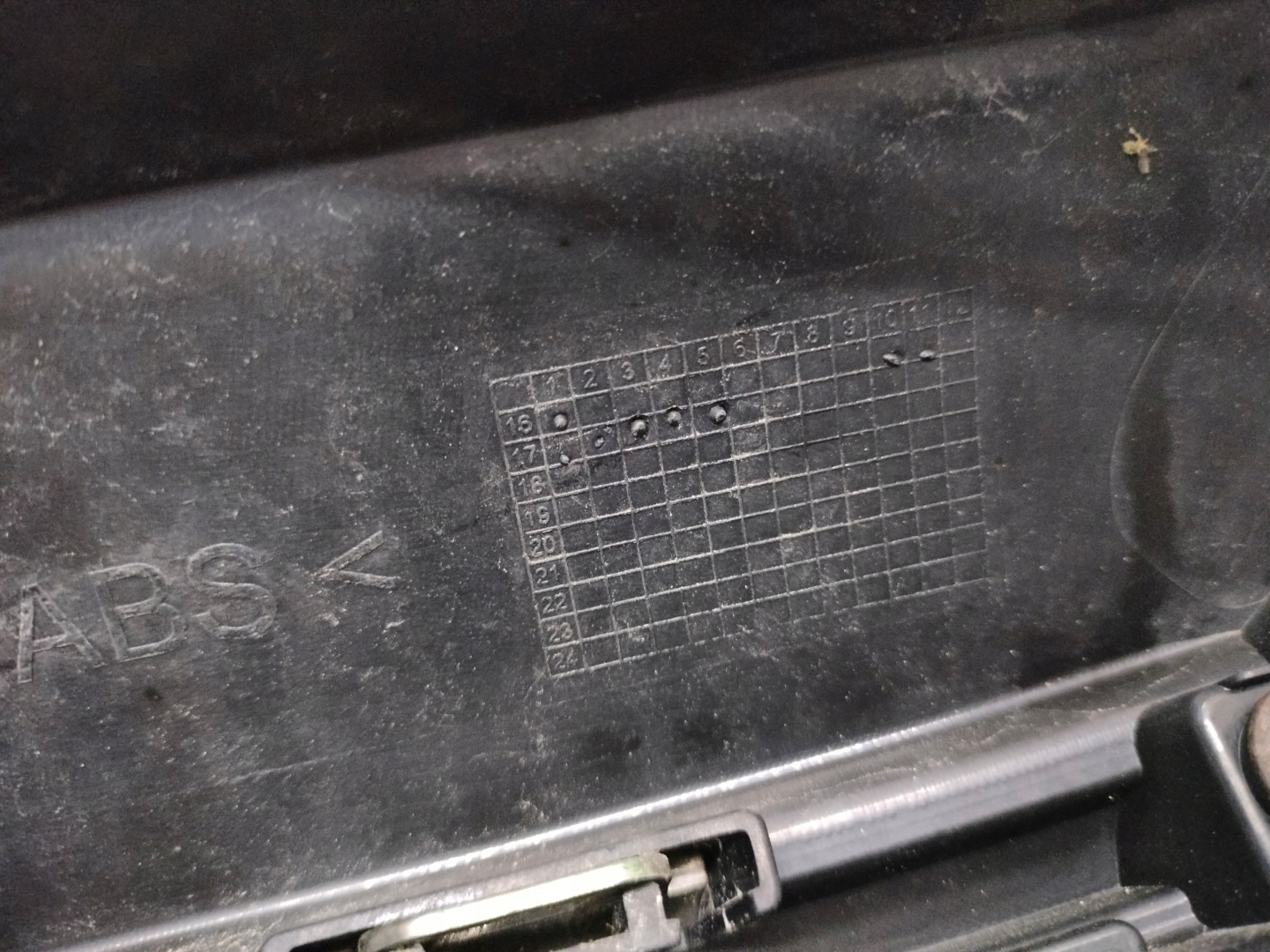 Renault Koleos RZG Kühlergrill FRONTGRILL Kühlergitter 623108912R - Thumbnail 11
