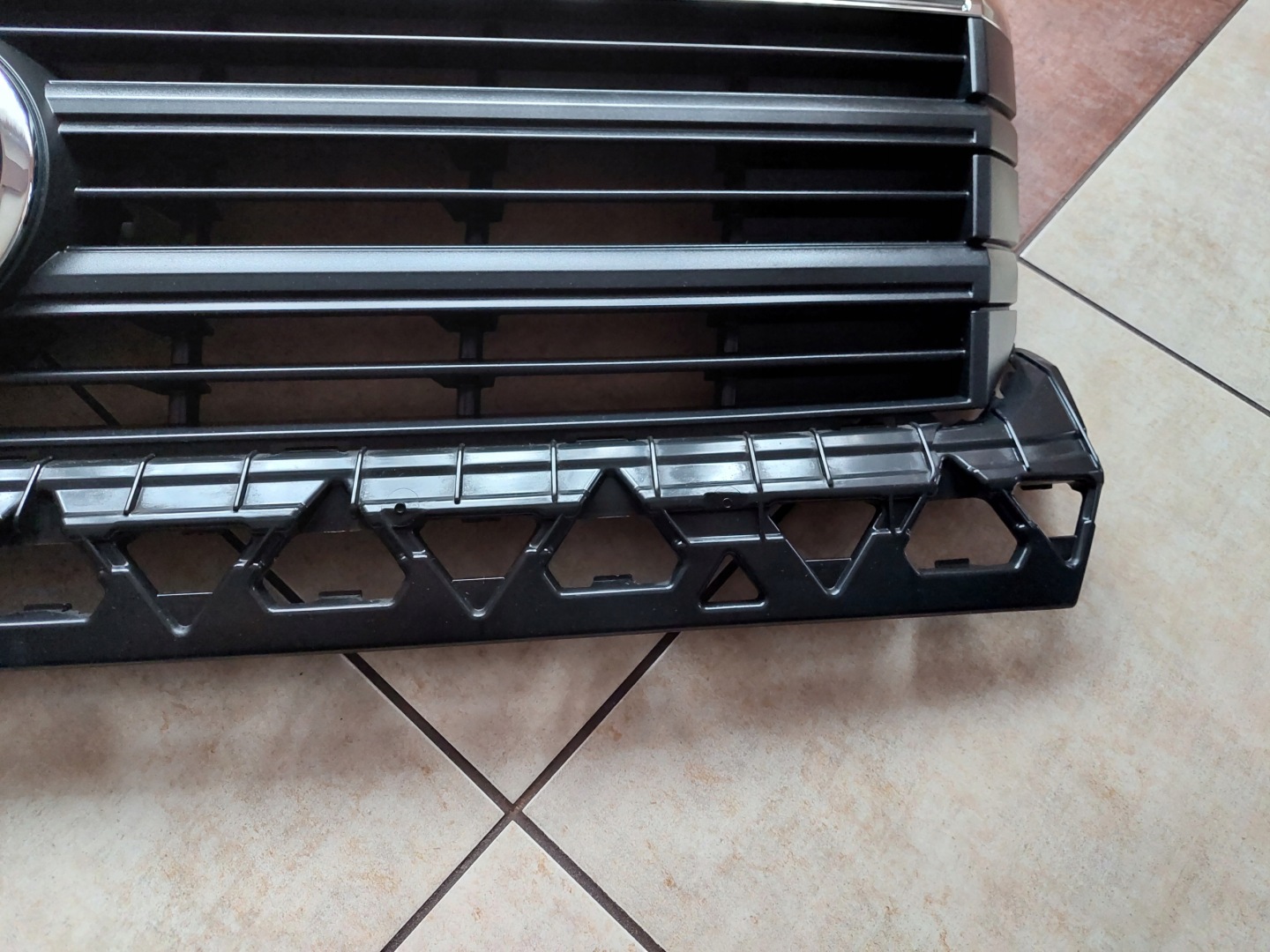 VW Crafter Kühlergrill FRONTGRILL Kühlergitter 7C0853653F - Thumbnail 9