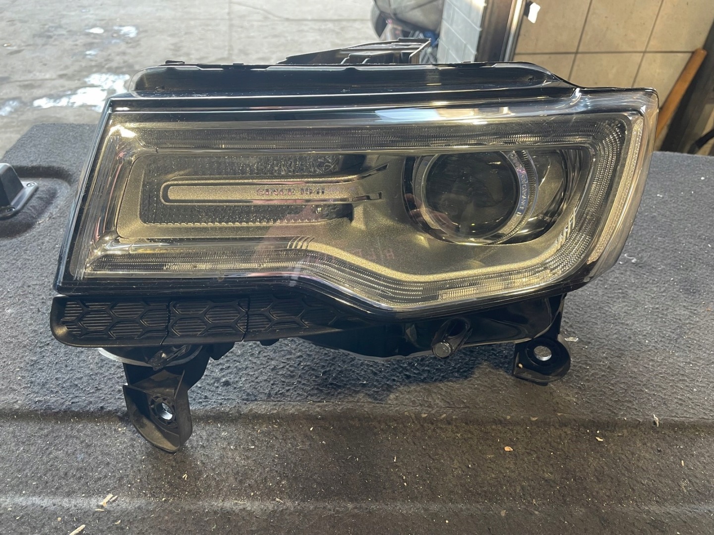 Frontscheinwerfer Jeep Cherokee J LEWA681447 Bi-Xenon Links Headlight - Thumbnail 7