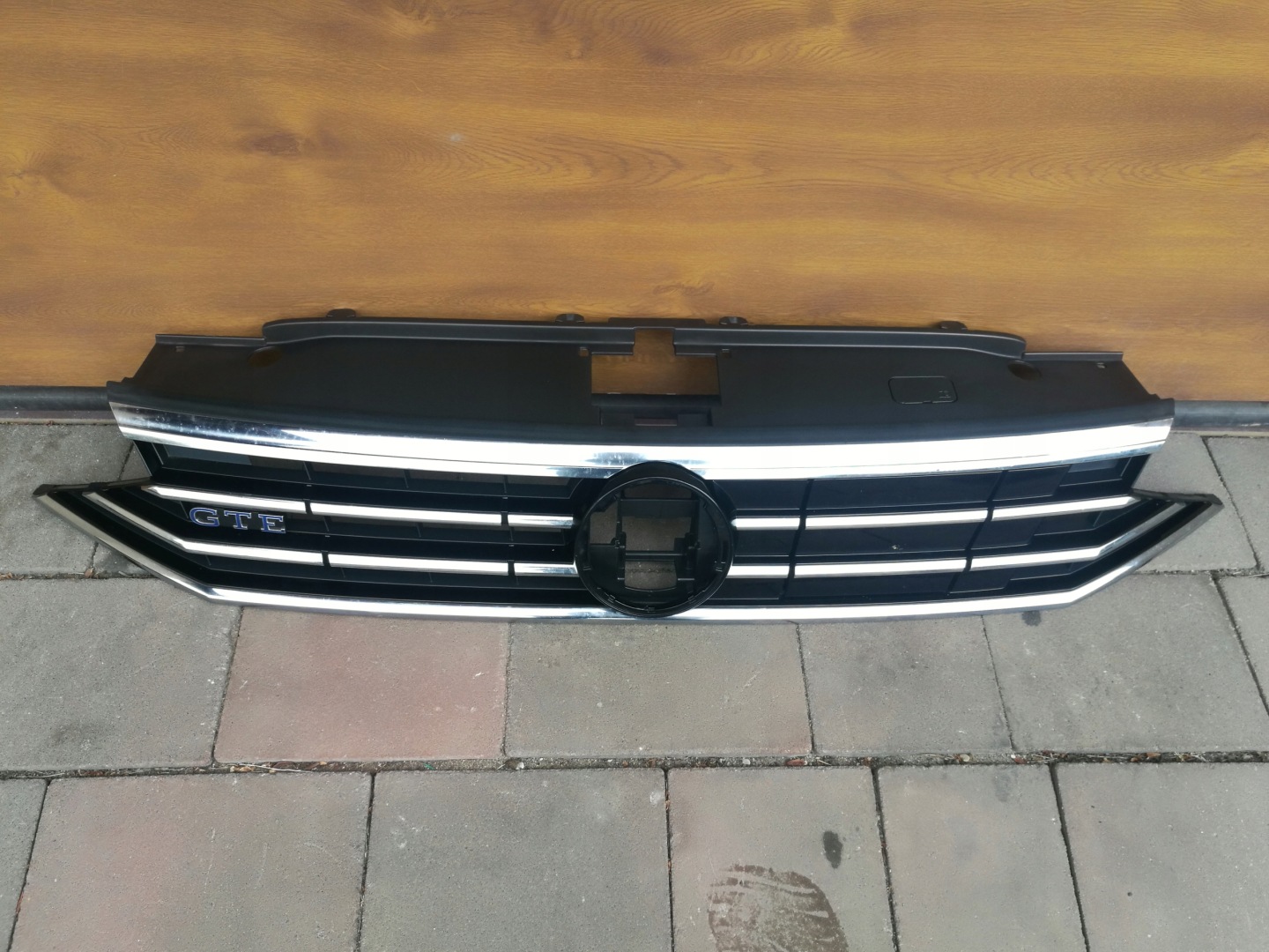 VW Passat B8 Kühlergrill FRONTGRILL Kühlergitter - Thumbnail 1
