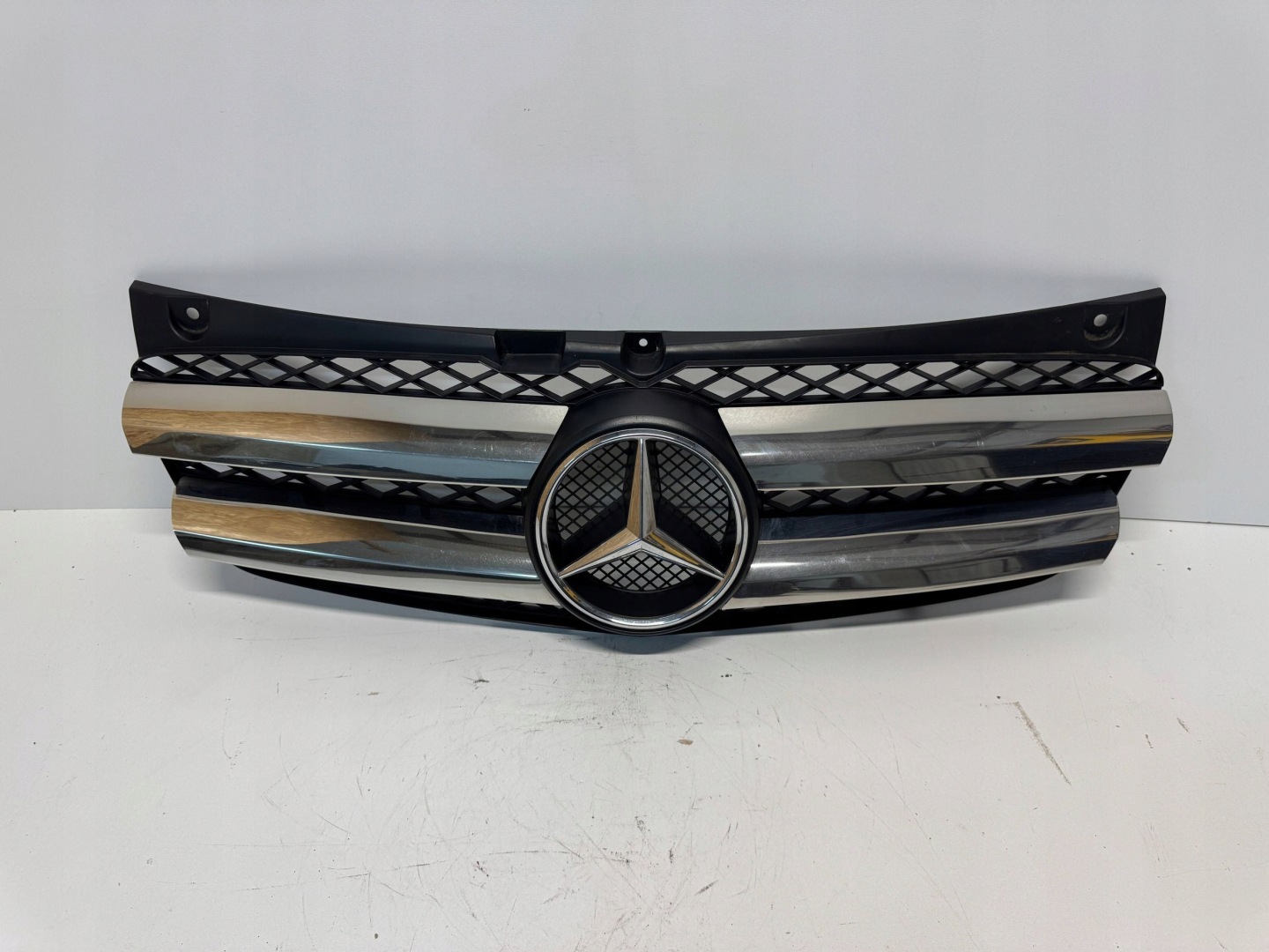 Mercedes-Benz Vito W639 Kühlergrill FRONTGRILL Kühlergitter A6398800785 - Thumbnail 1