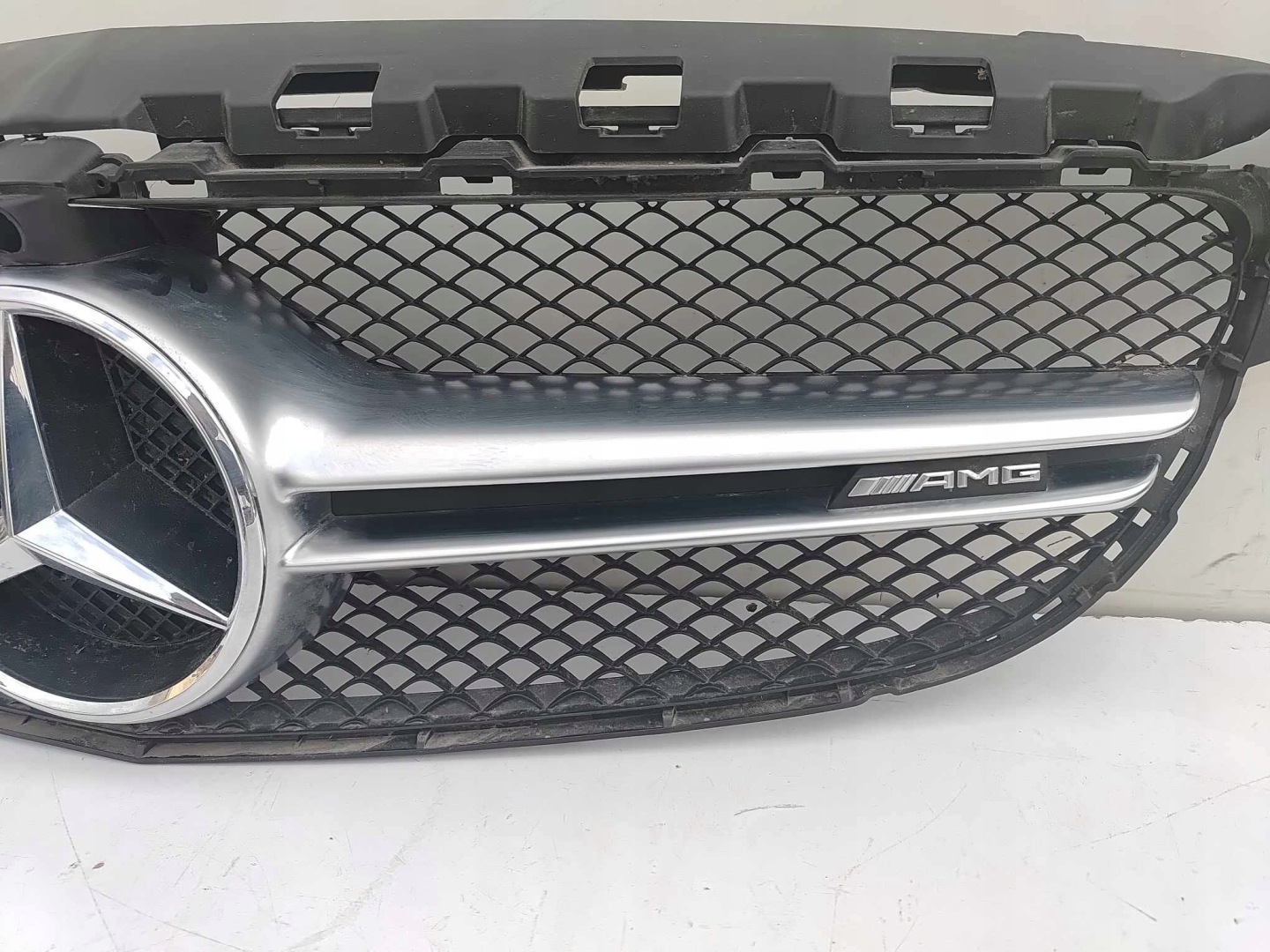 Mercedes-Benz C-Klasse W205 Kühlergrill FRONTGRILL Kühlergitter A2058880523 - Thumbnail 8
