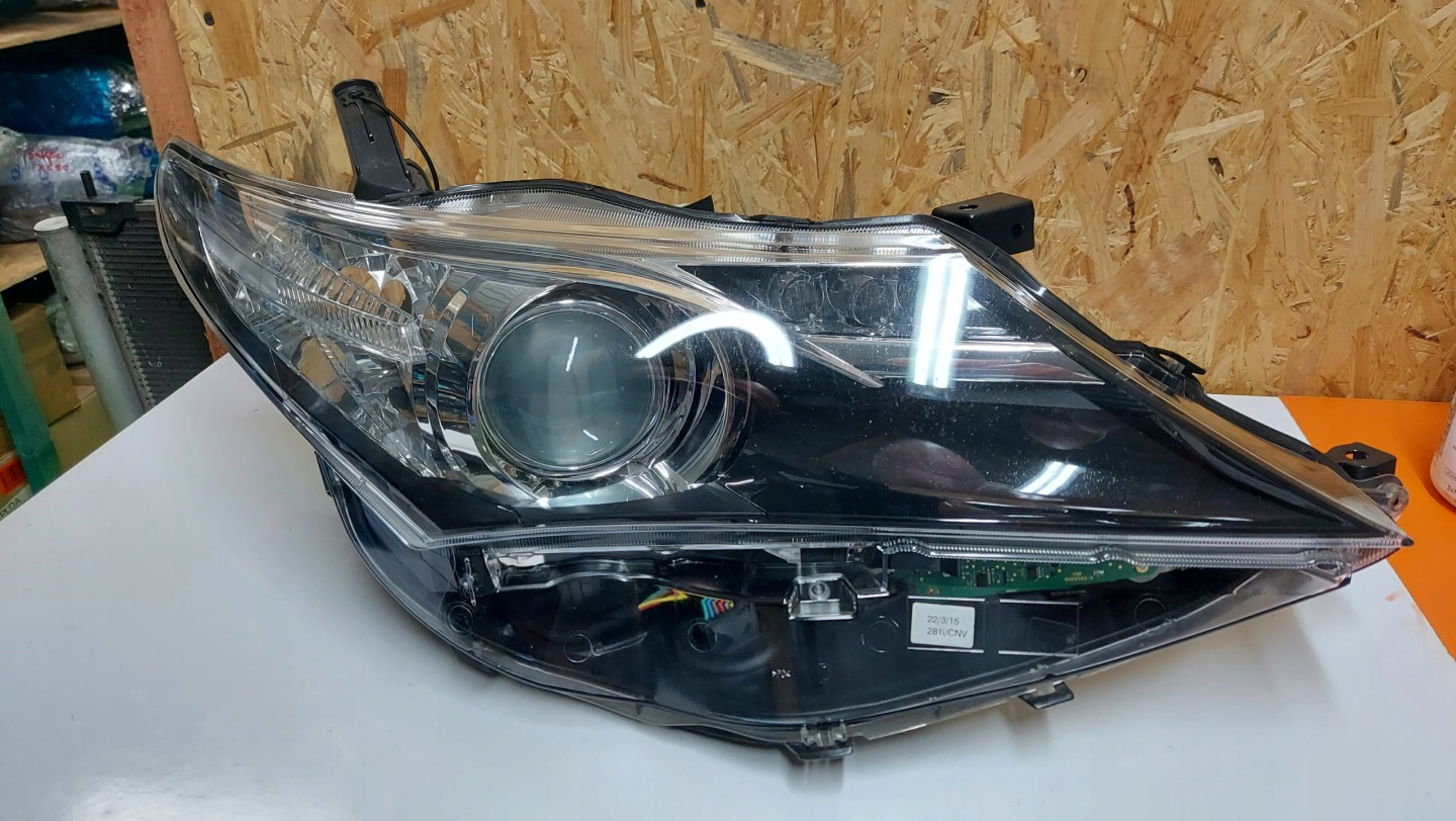 Frontscheinwerfer Toyota Auris E150 8113002E408 Xenon Rechts Headlight - Thumbnail 1