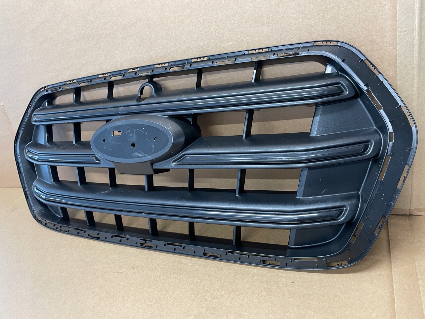 Ford Transit VII Kühlergrill FRONTGRILL Kühlergitter RK3117B968C - Thumbnail 3