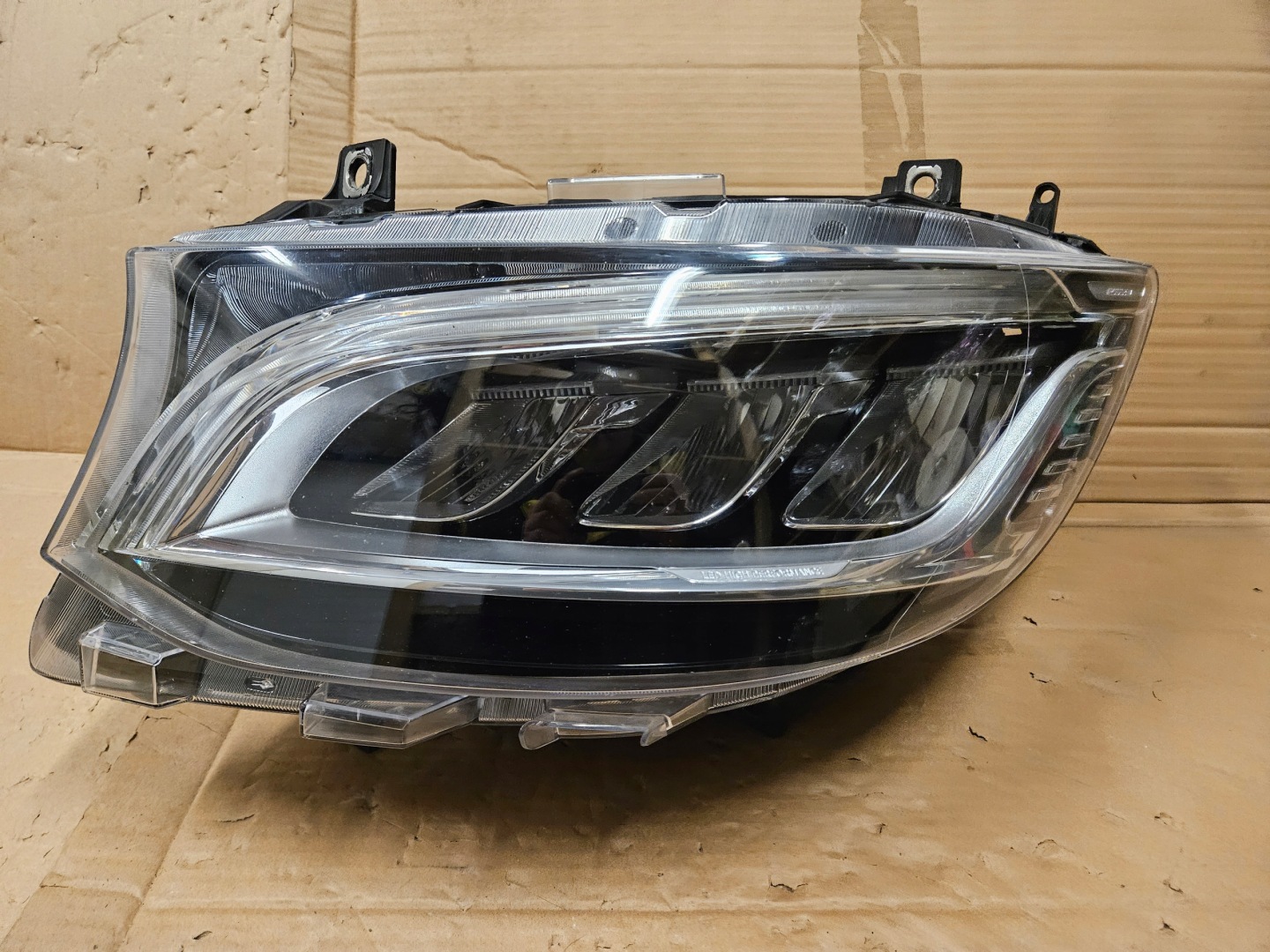 Frontscheinwerfer Mercedes-Benz Sprinter W910 A9109067100 LED Links Headlight - Thumbnail 1