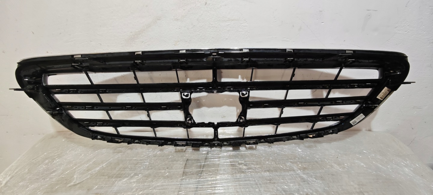 Mercedes-Benz C-Klasse W205 Kühlergrill FRONTGRILL Kühlergitter A2058801205 - Thumbnail 4