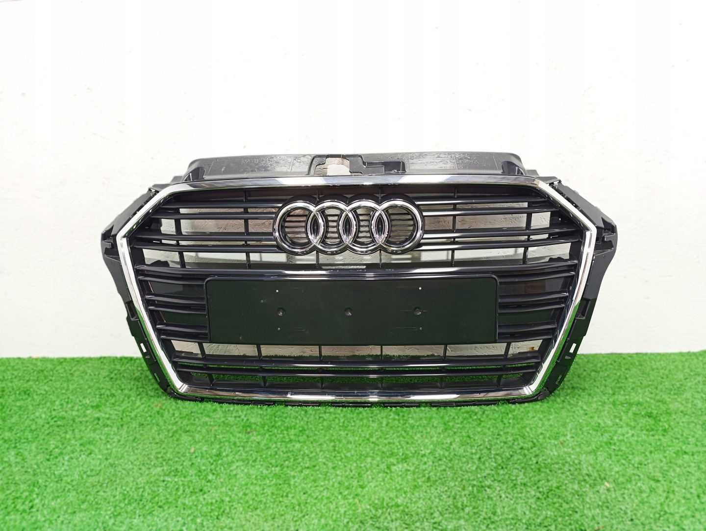 Audi A3 8V Kühlergrill FRONTGRILL Kühlergitter 8V3853651AA - Thumbnail 1