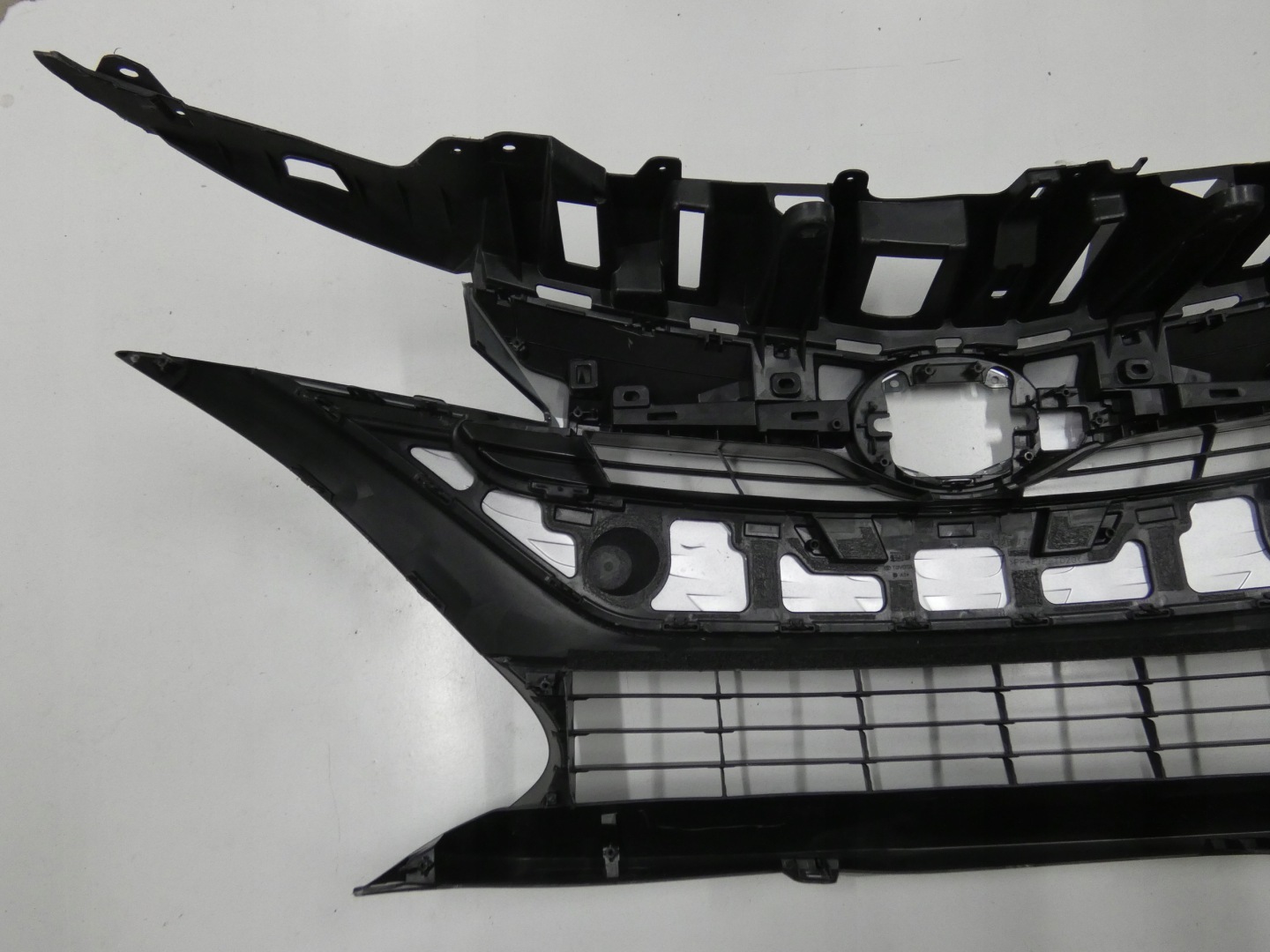 Toyota Prius HW2 Kühlergrill FRONTGRILL Kühlergitter 53101470415 - Thumbnail 10