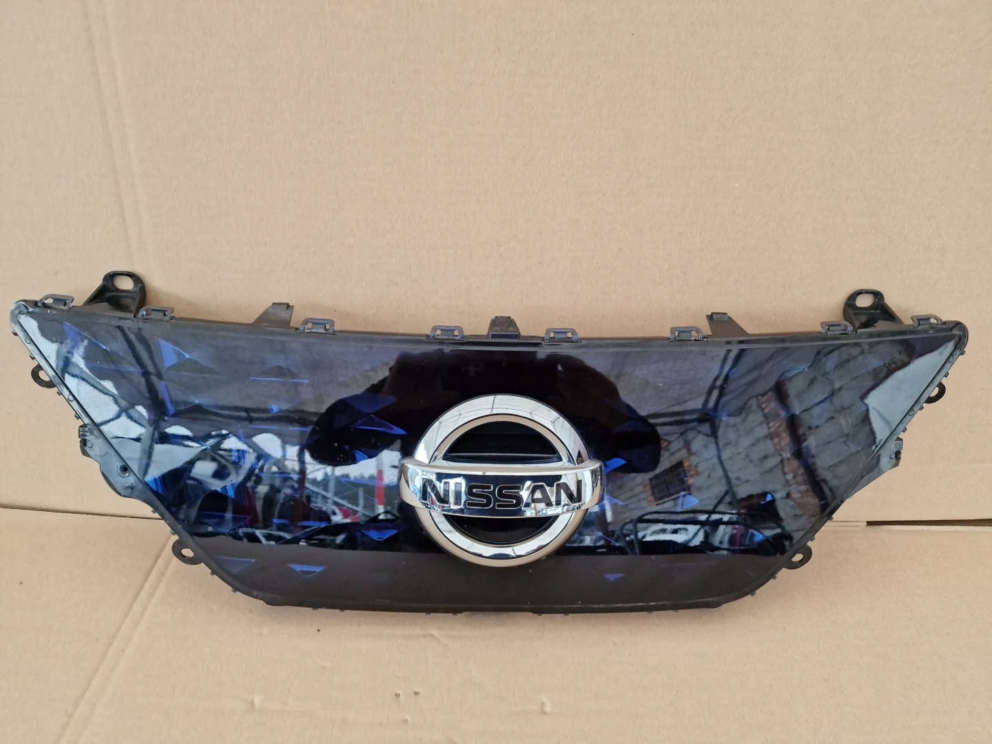 Nissan Leaf ZE0 Kühlergrill FRONTGRILL Kühlergitter - Thumbnail 1