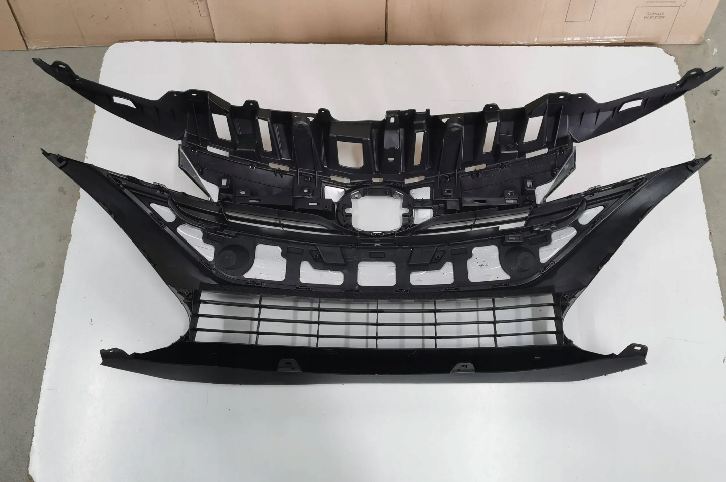 Toyota Prius HW2 Kühlergrill FRONTGRILL Kühlergitter 5311247261 - Thumbnail 2