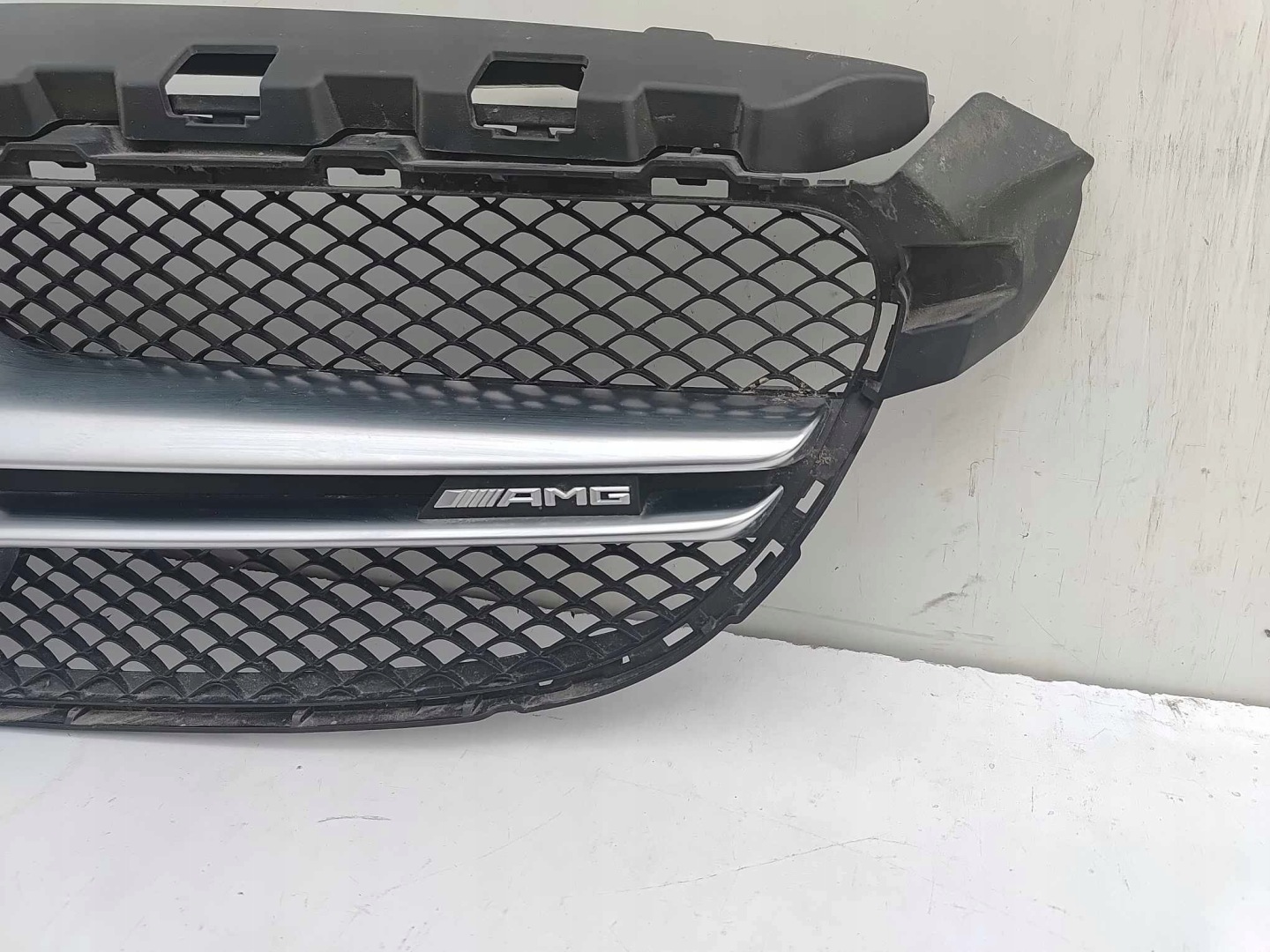 Mercedes-Benz C-Klasse W205 Kühlergrill FRONTGRILL Kühlergitter A2058880523 - Thumbnail 9