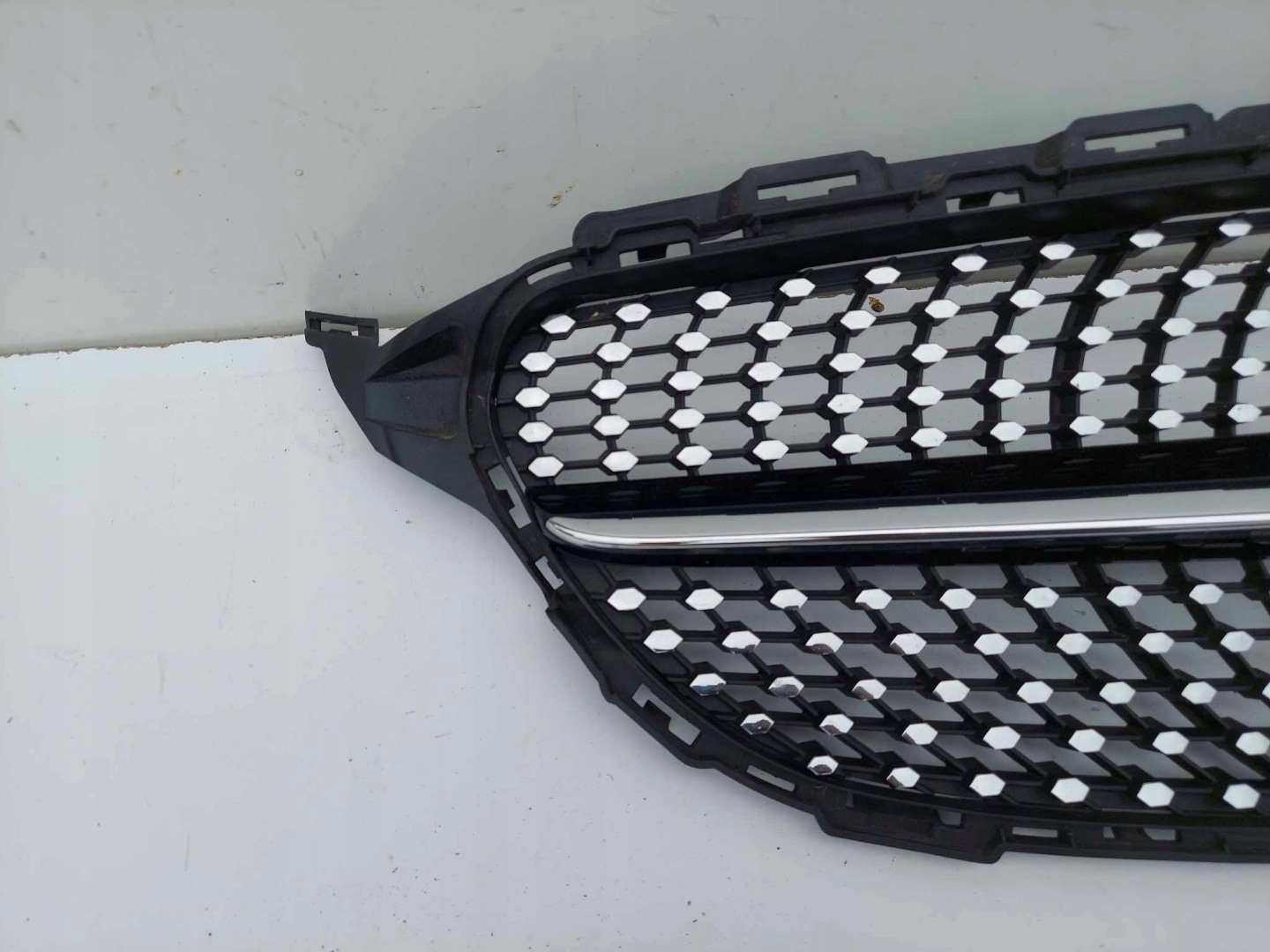 Mercedes-Benz C-Klasse W205 Kühlergrill FRONTGRILL Kühlergitter A2058804383 - Thumbnail 2