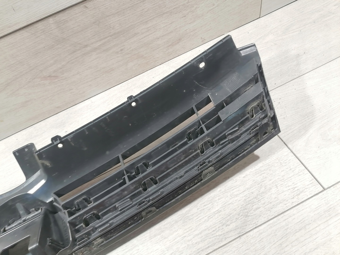 VW Golf V Kühlergrill FRONTGRILL Kühlergitter 5G0853653Q0 - Thumbnail 10