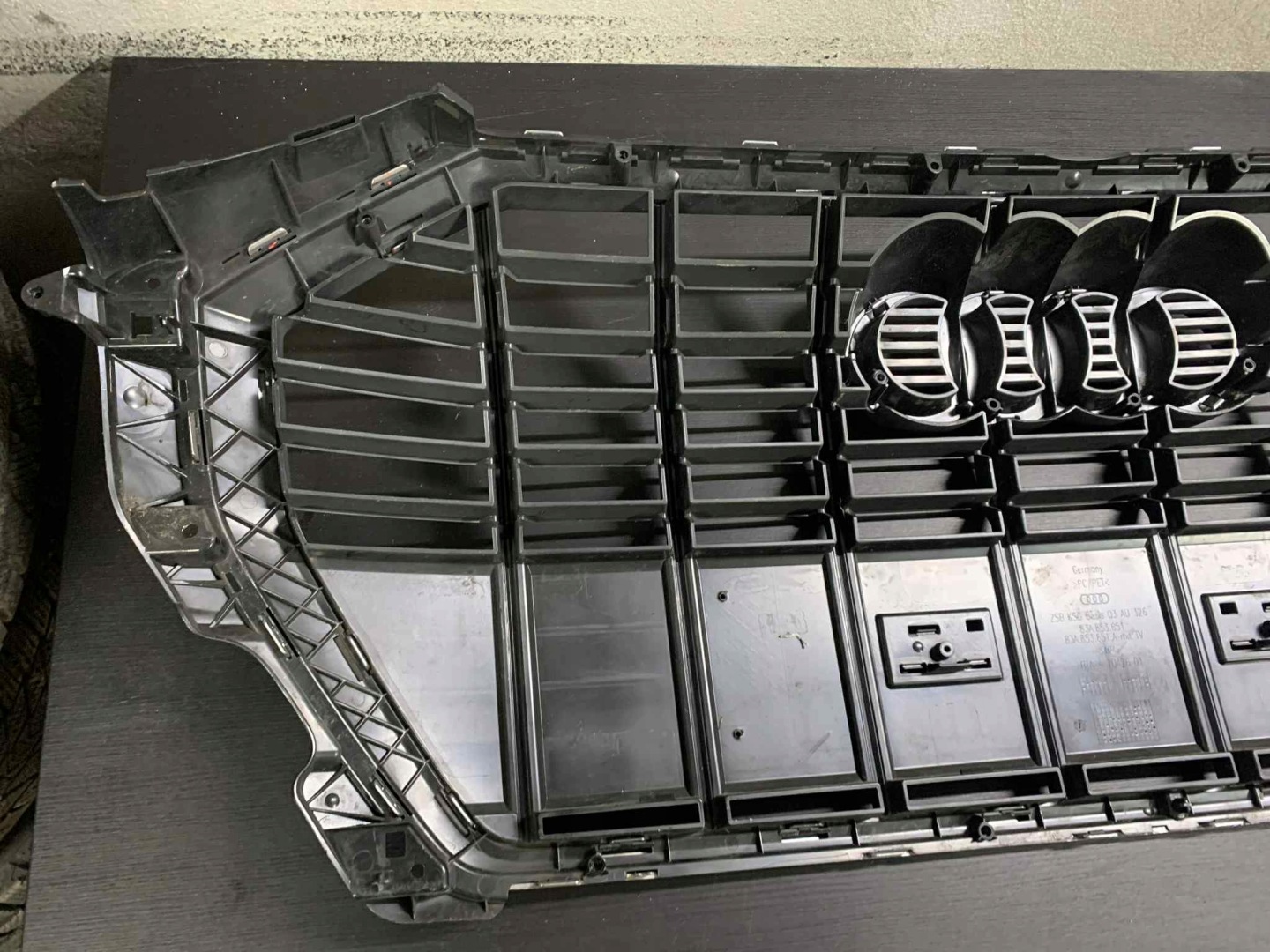 Audi Q3 Kühlergrill FRONTGRILL Kühlergitter 83A853651A0 - Thumbnail 9