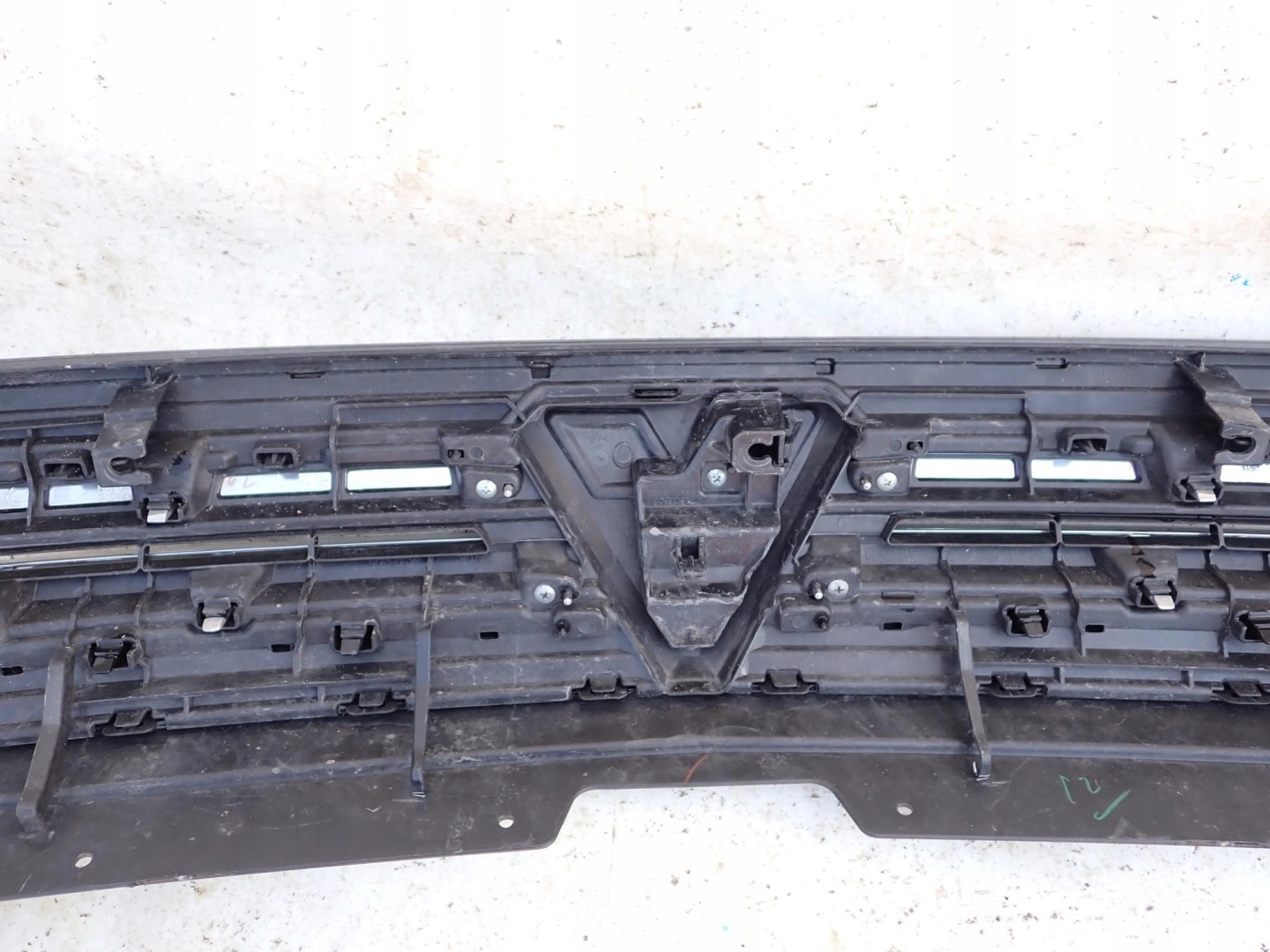 Mitsubishi Outlander CU0W Kühlergrill FRONTGRILL Kühlergitter 7450B298 - Thumbnail 9