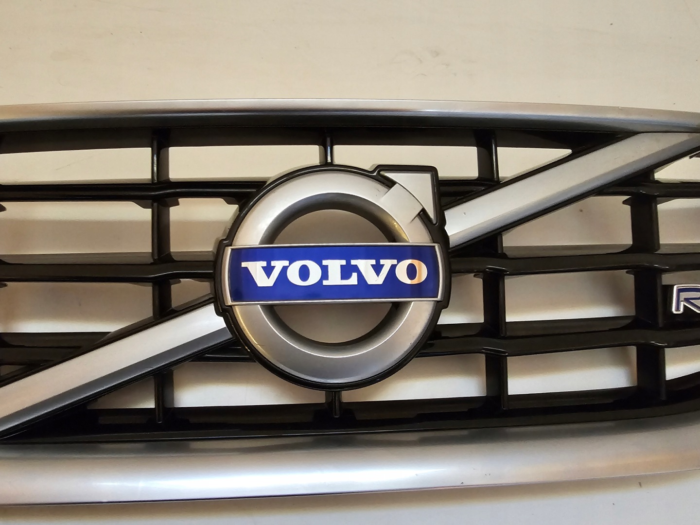Volvo S60/V60 S60 Kühlergrill FRONTGRILL Kühlergitter 31323338SC - Thumbnail 3