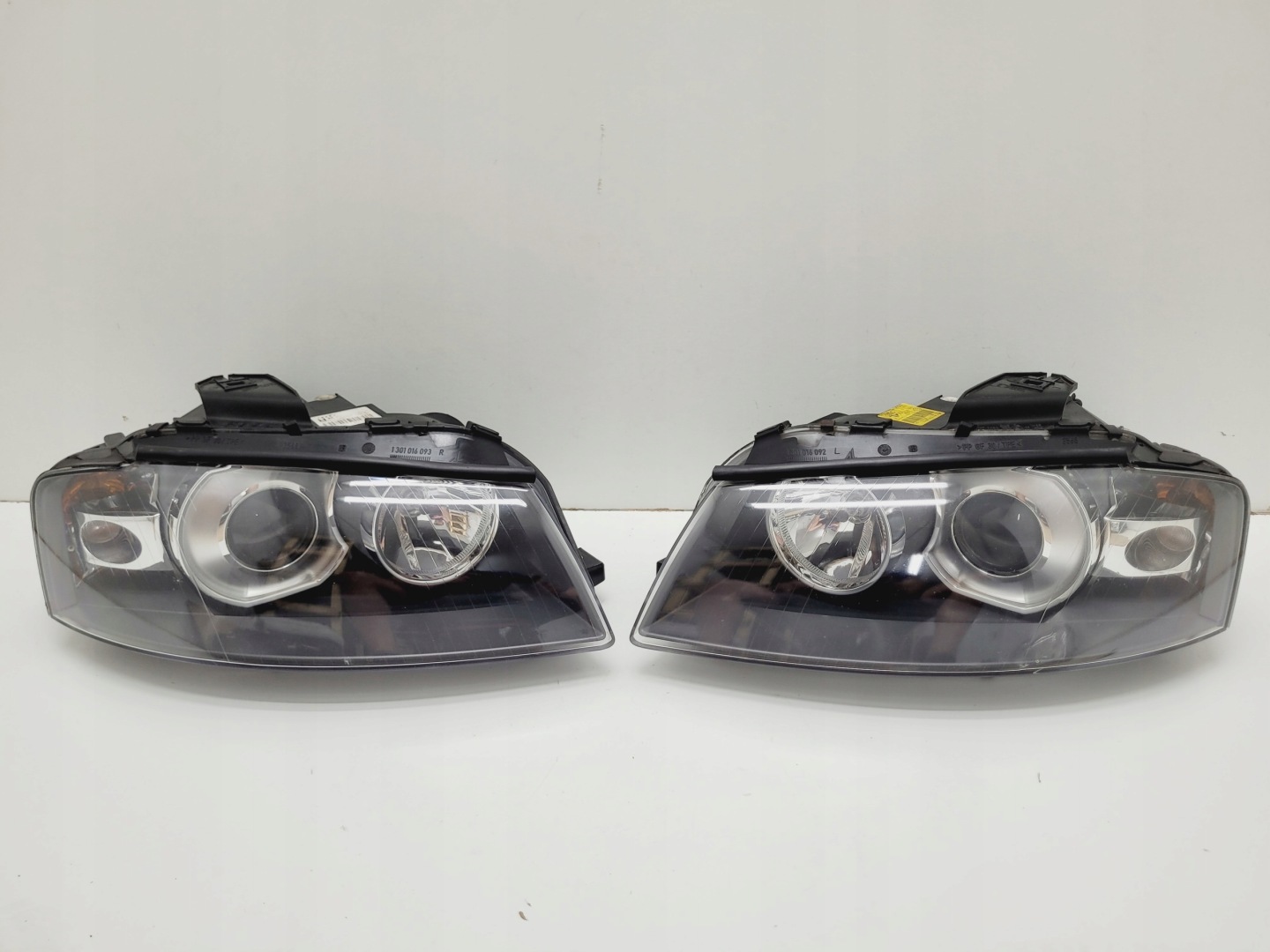 Frontscheinwerfer Audi A3 8P 8P0941030M Xenon Links Scheinwerfer Headlight - Thumbnail 1