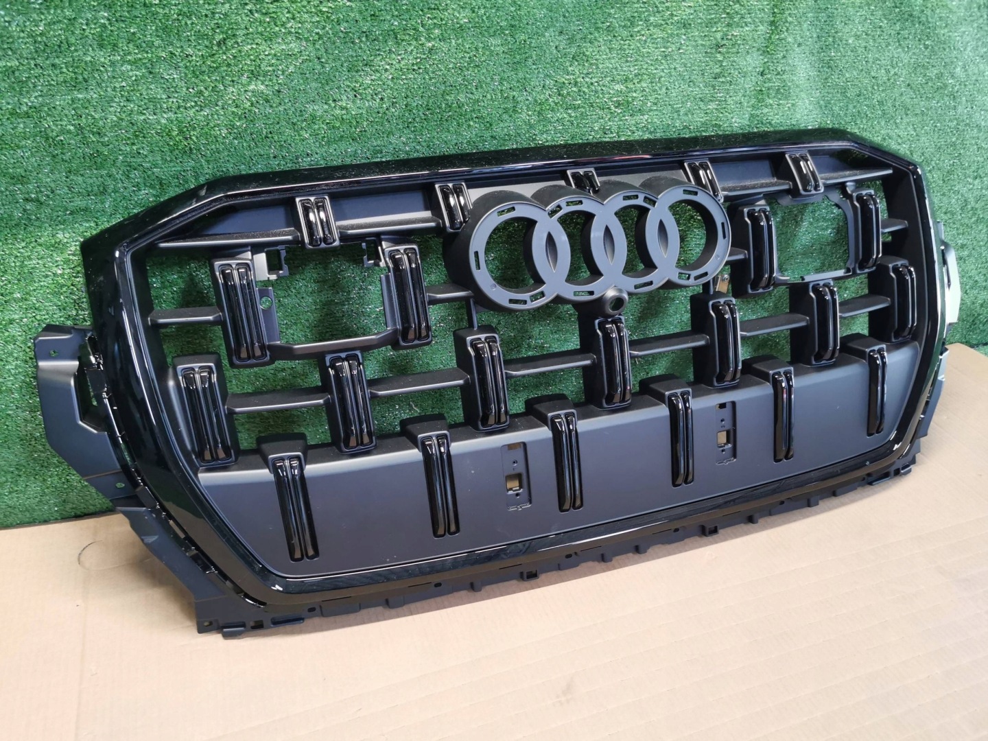 Audi Q7 Kühlergrill FRONTGRILL Kühlergitter 4M0853651BE - Thumbnail 2