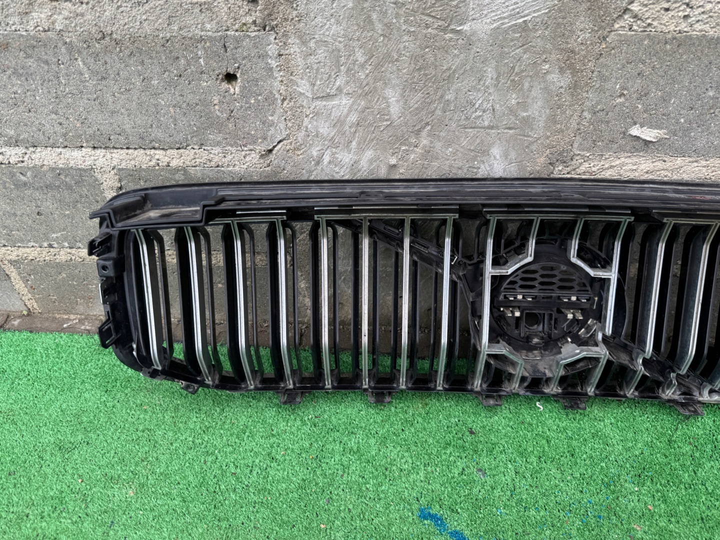 Volvo XC40 Kühlergrill FRONTGRILL Kühlergitter 31479417OR - Thumbnail 8